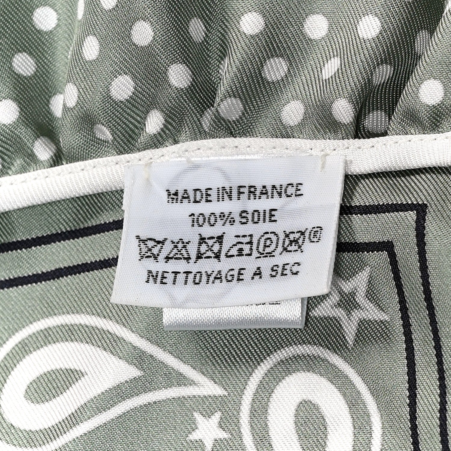 Hermes Silk Brides De Gala Bandana A Pois Scarf 70 3 of 4