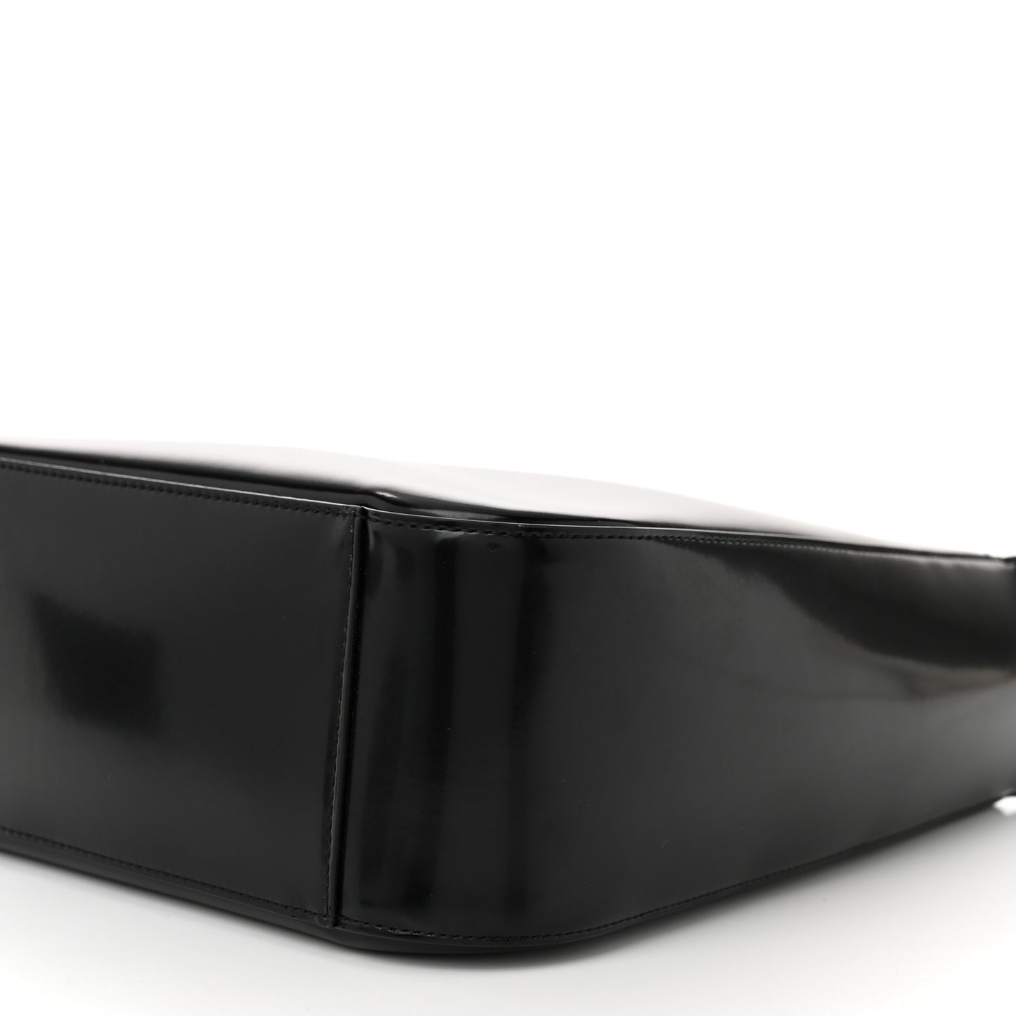 Patent Small Le 5 A 7 Supple Hobo Black