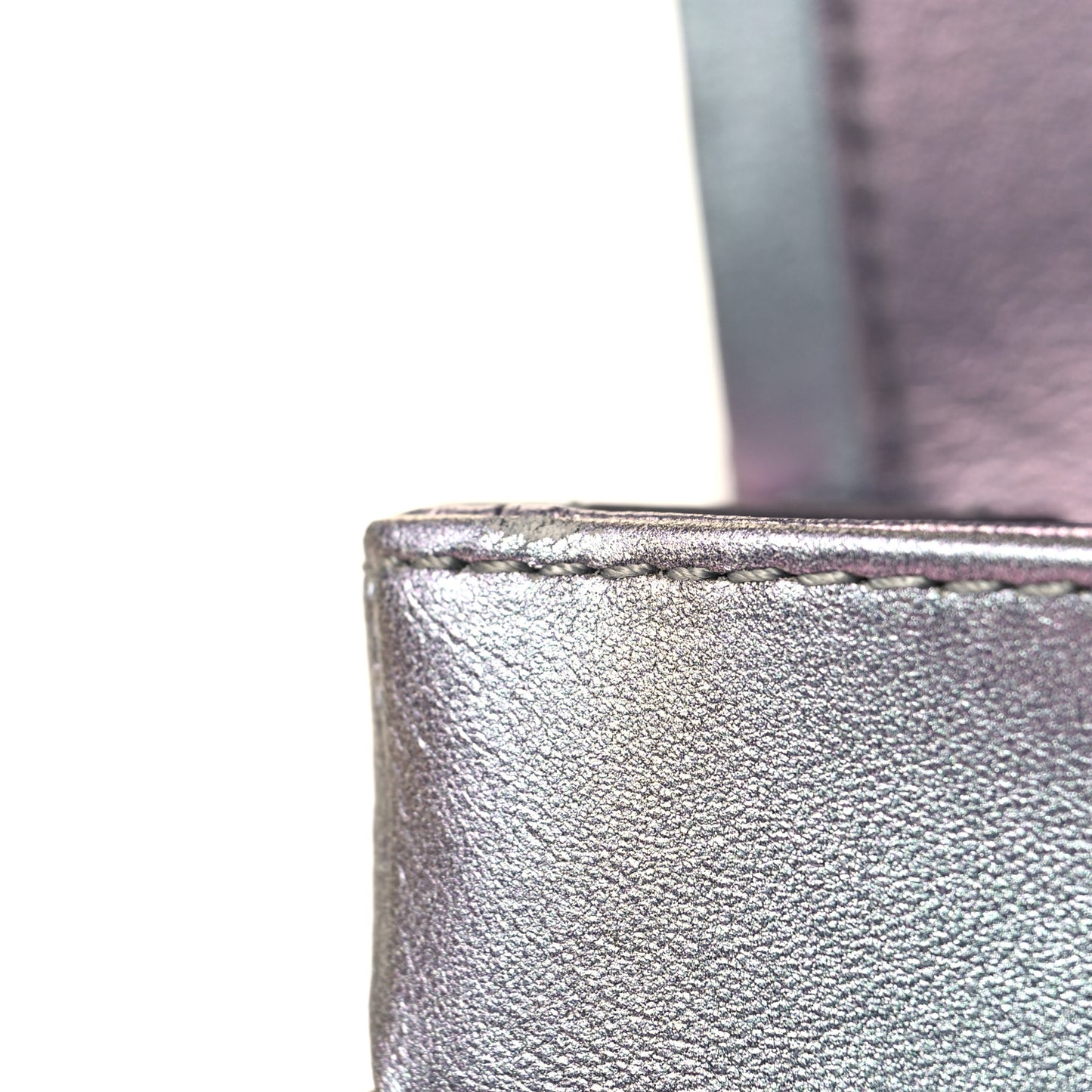 Iridescent Lambskin Quilted 2.55 Reissue 226 Flap Light Purple