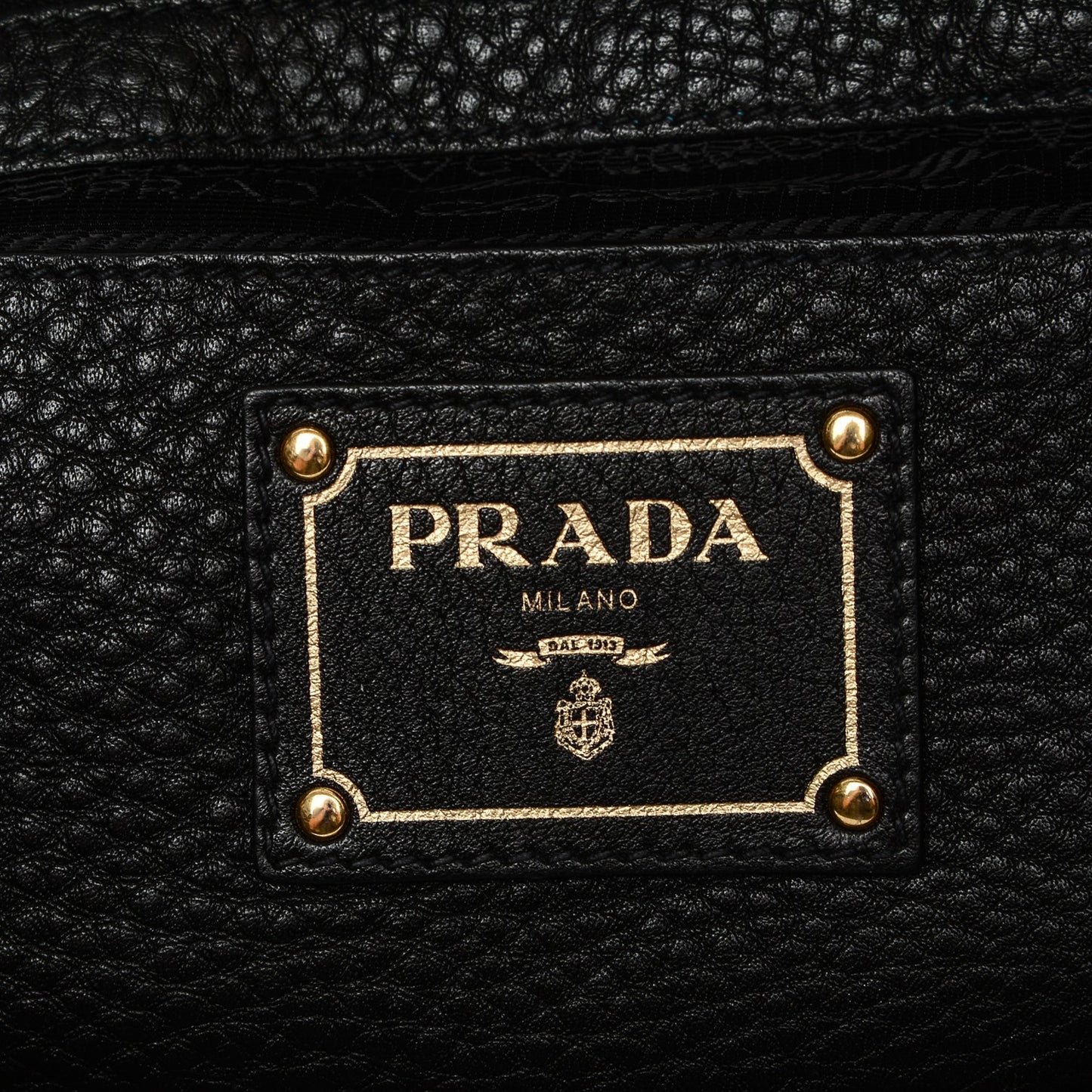 Vitello Daino Tote Nero Black