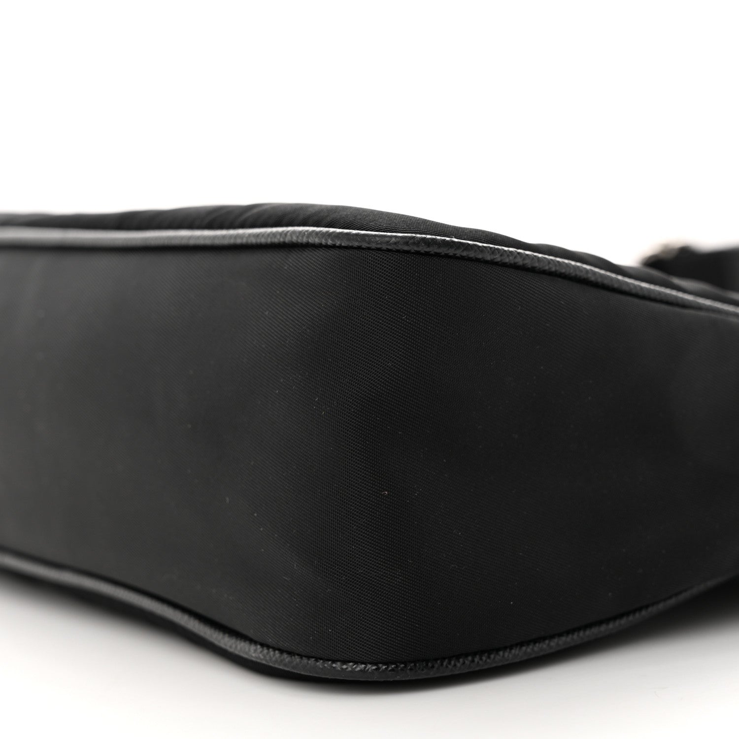 Prada Nylon Re-Edition 2005 Shoulder Bag Black 11 of 17