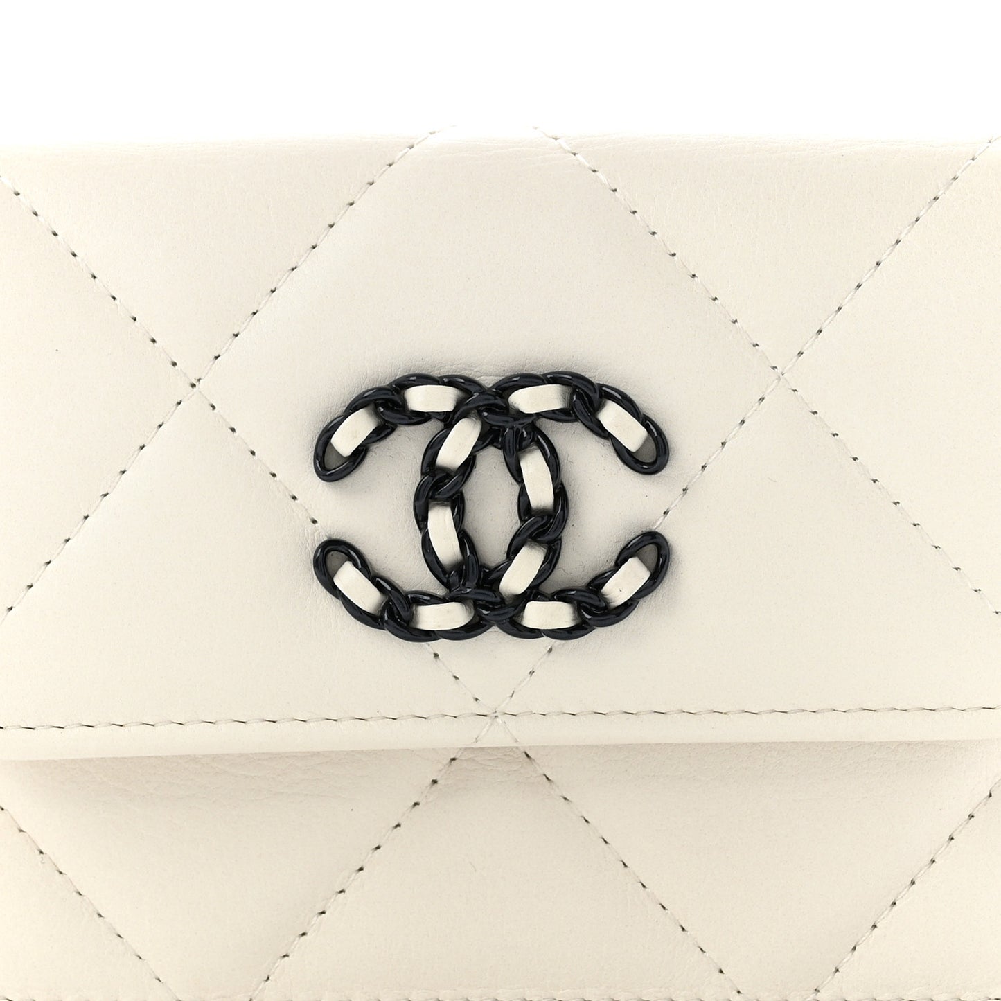 Caviar Quilted My Everything Belt Flap Card Holder White