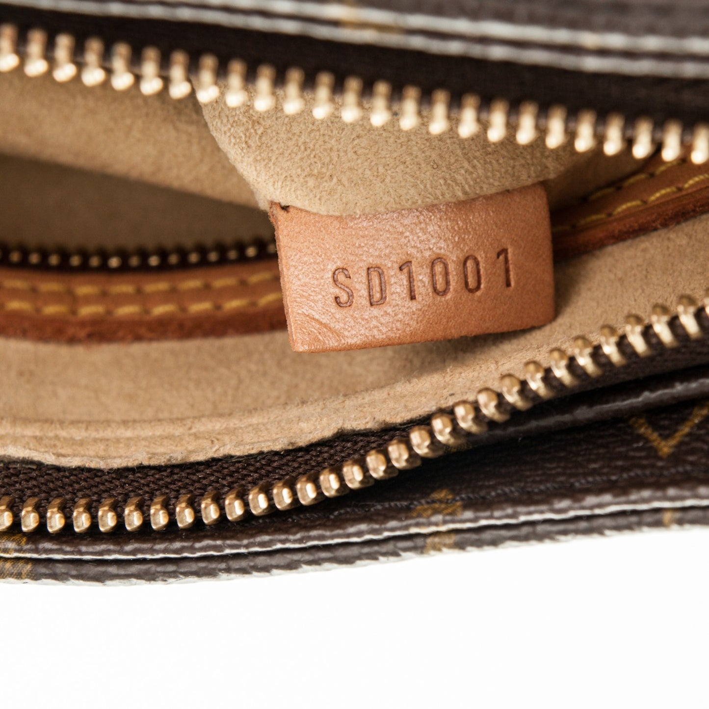 Monogram Looping MM