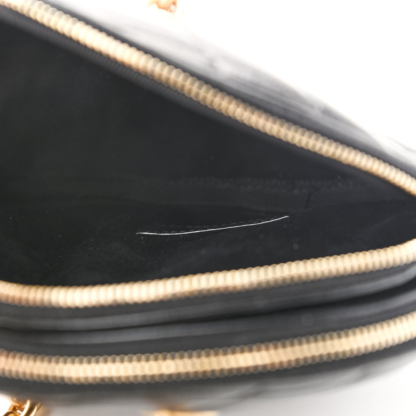 Lambskin Quilted Round Le Maillon Round Tassel Chain Crossbody Bag Black