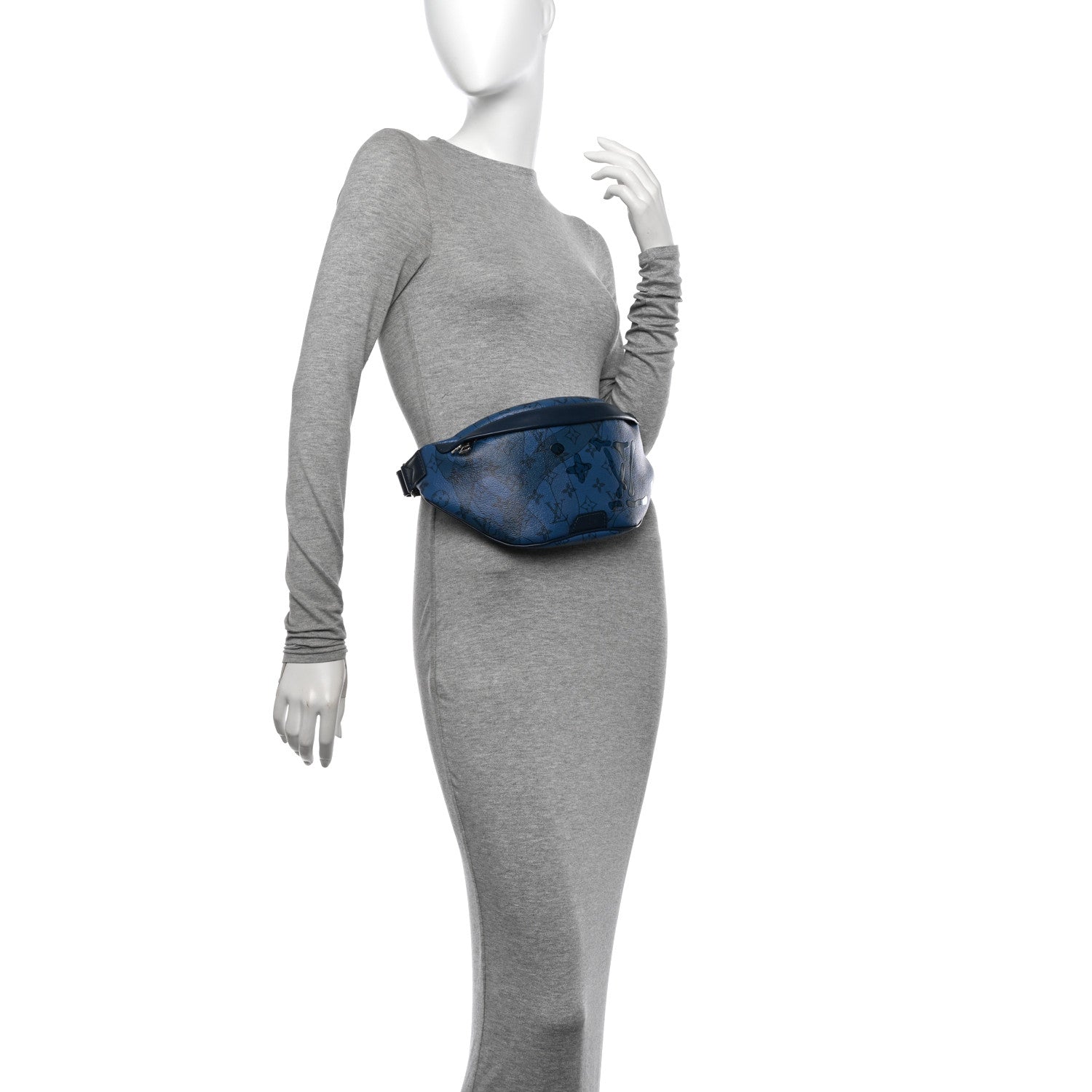 Louis Vuitton Monogram Aquagarden Discovery Bumbag Abyss Blue 2 of 9