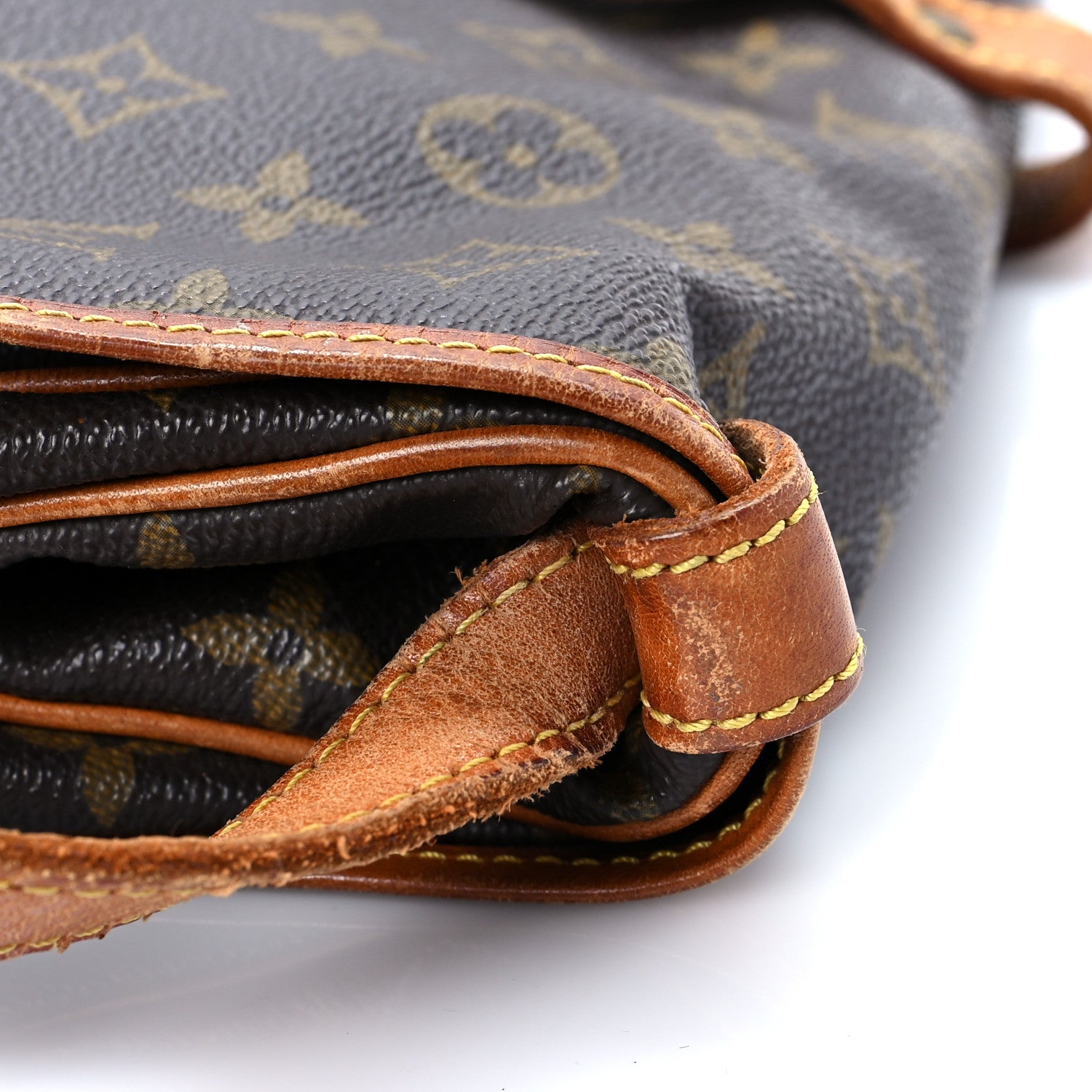 Louis Vuitton Monogram Saumur 30 8 of 12