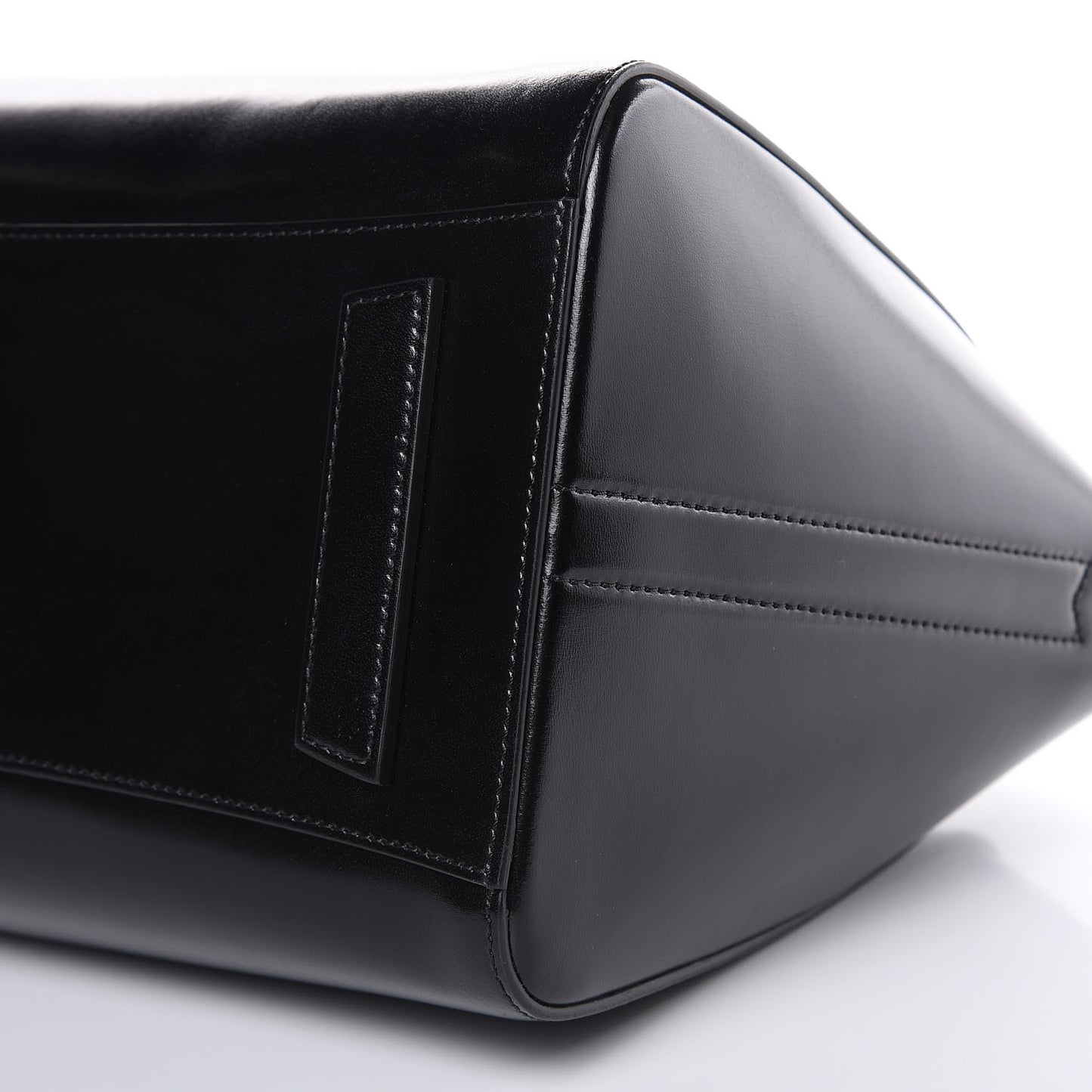 Shiny Lord Calfskin Medium Antigona Black