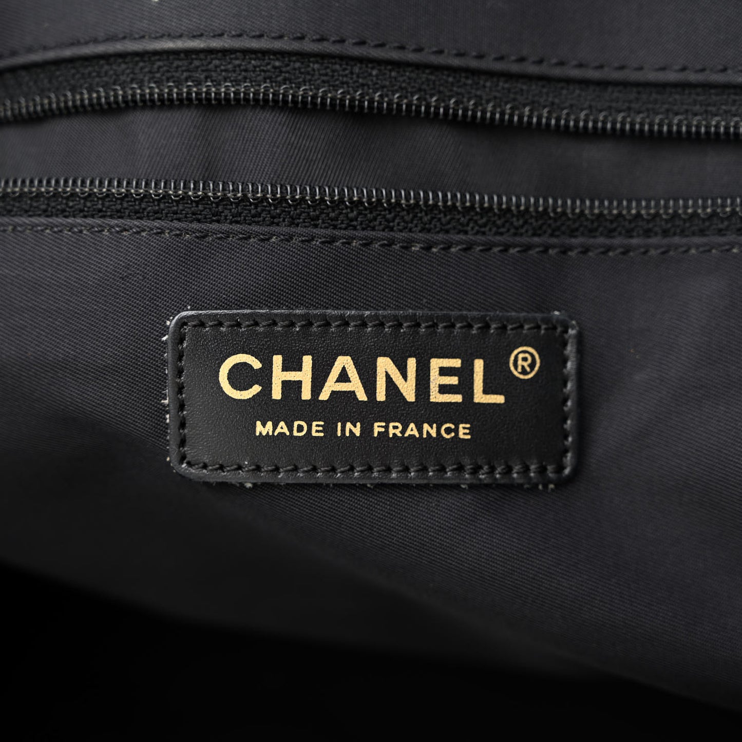 Nylon Medium Travel Tote Black