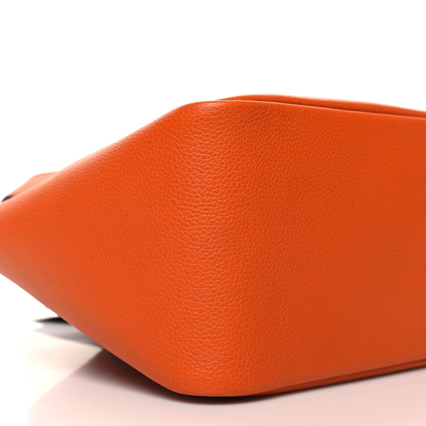 Vitello Daino Soft Medium Dynamique Tote Papaya Caramello