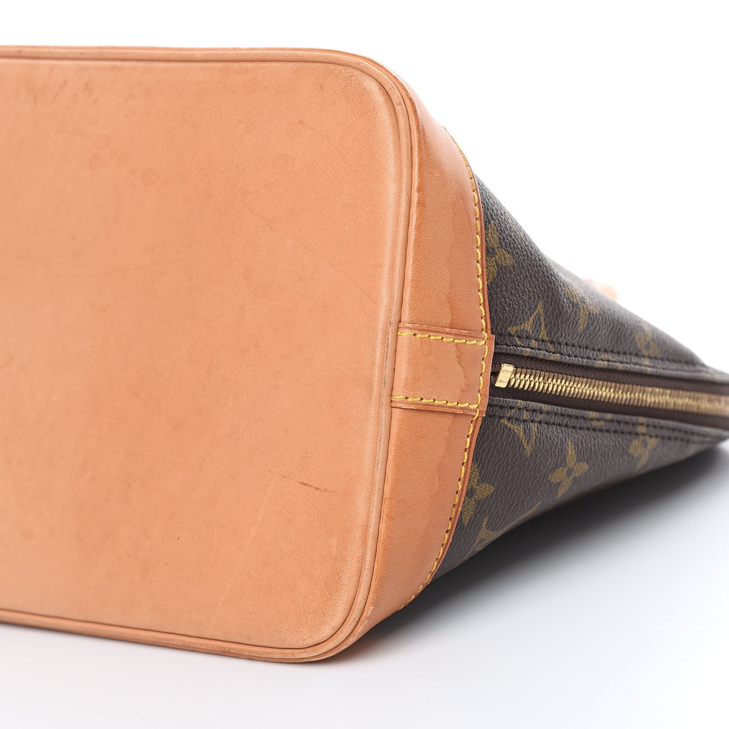 Louis Vuitton Monogram Alma PM 9 of 16