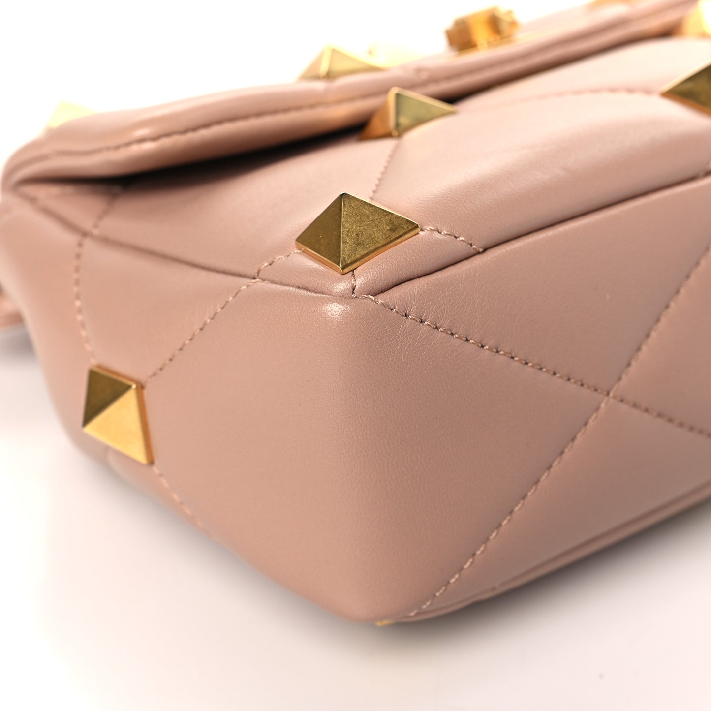 Nappa Medium Roman Stud Shoulder Bag Rose Cannelle