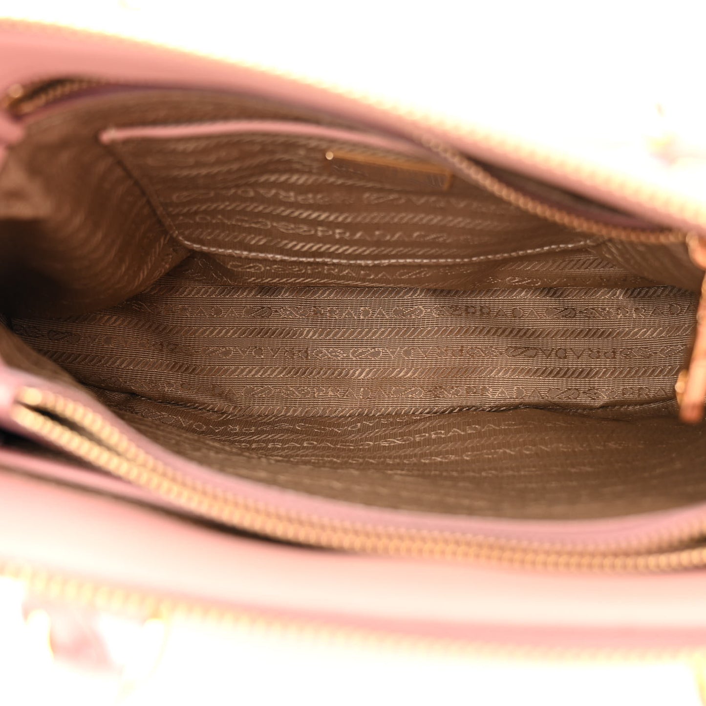 Saffiano Lux Medium Open Promenade Tote Geranio