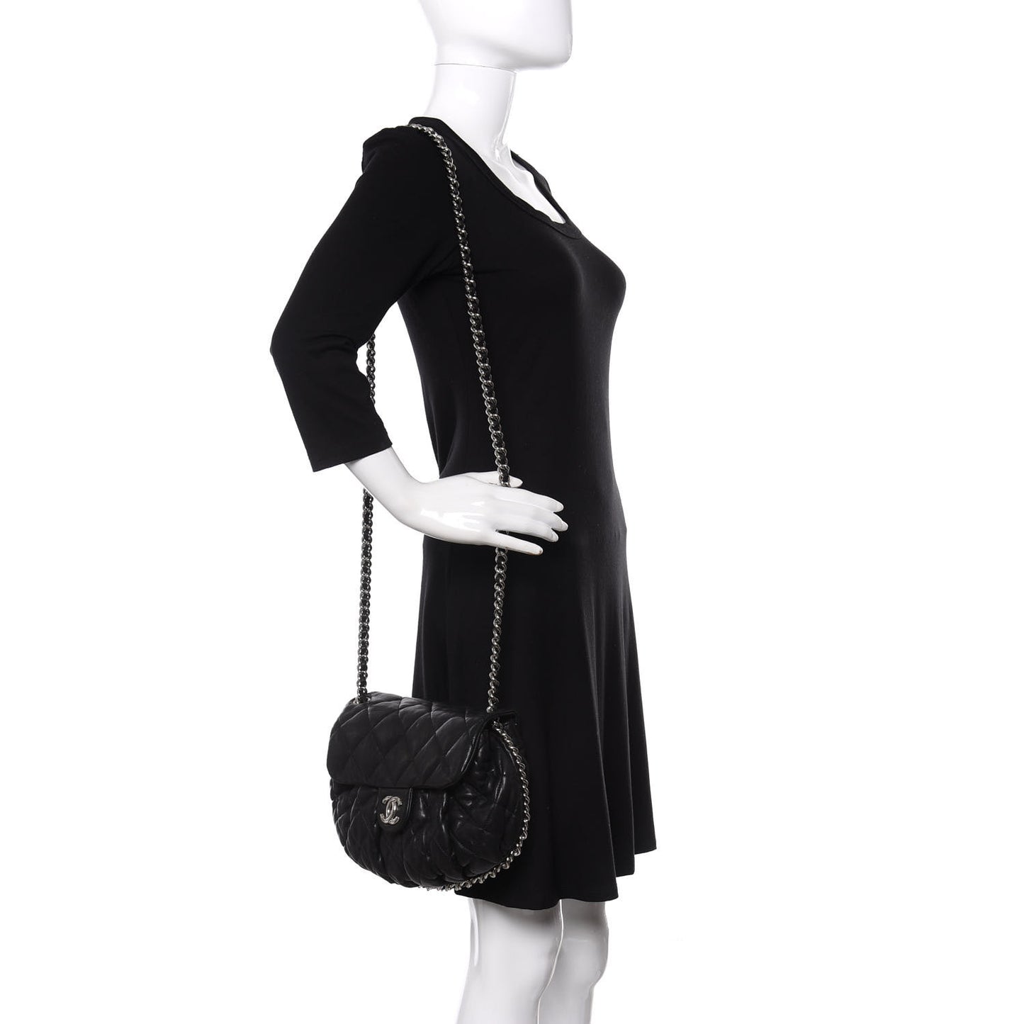 Washed Lambskin Quilted Medium Chain Around Messenger Black
