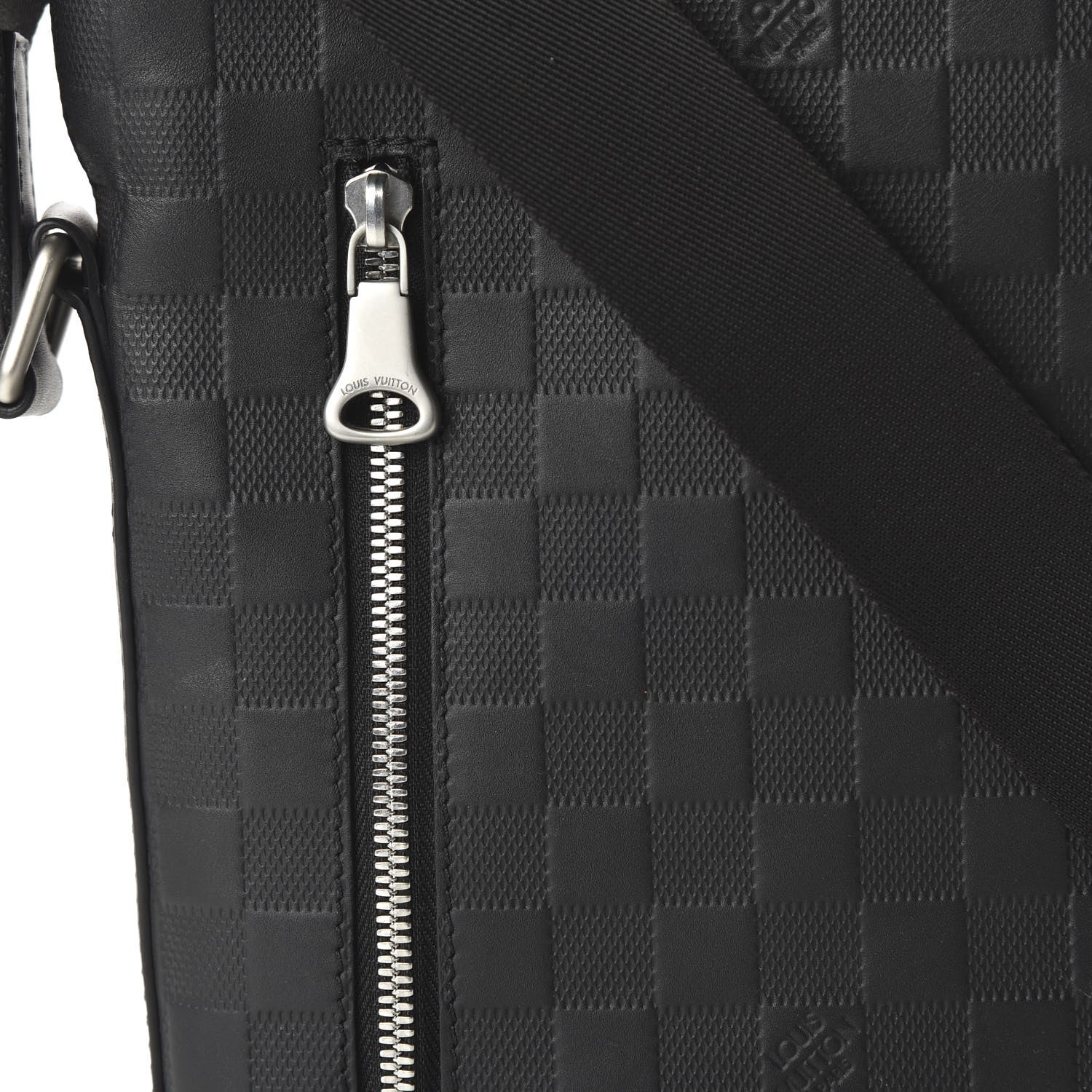 Louis Vuitton Damier Infini Discovery Messenger BB Onyx 9 of 9