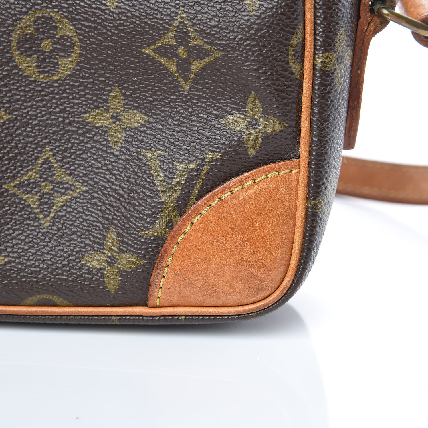 Louis Vuitton Monogram Trocadero 24 13 of 16