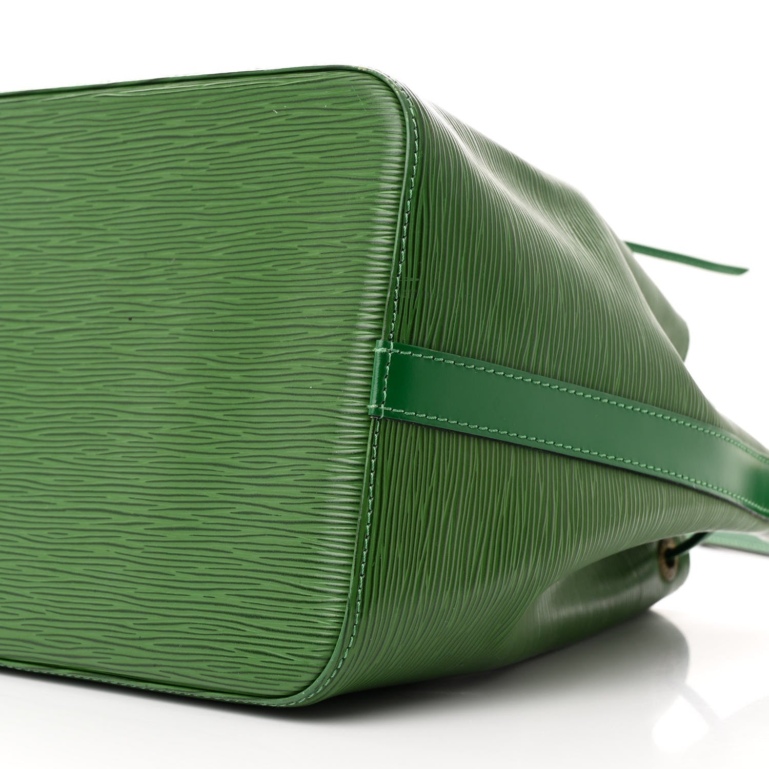 Louis Vuitton Epi Petit Noe Borneo 9 of 12
