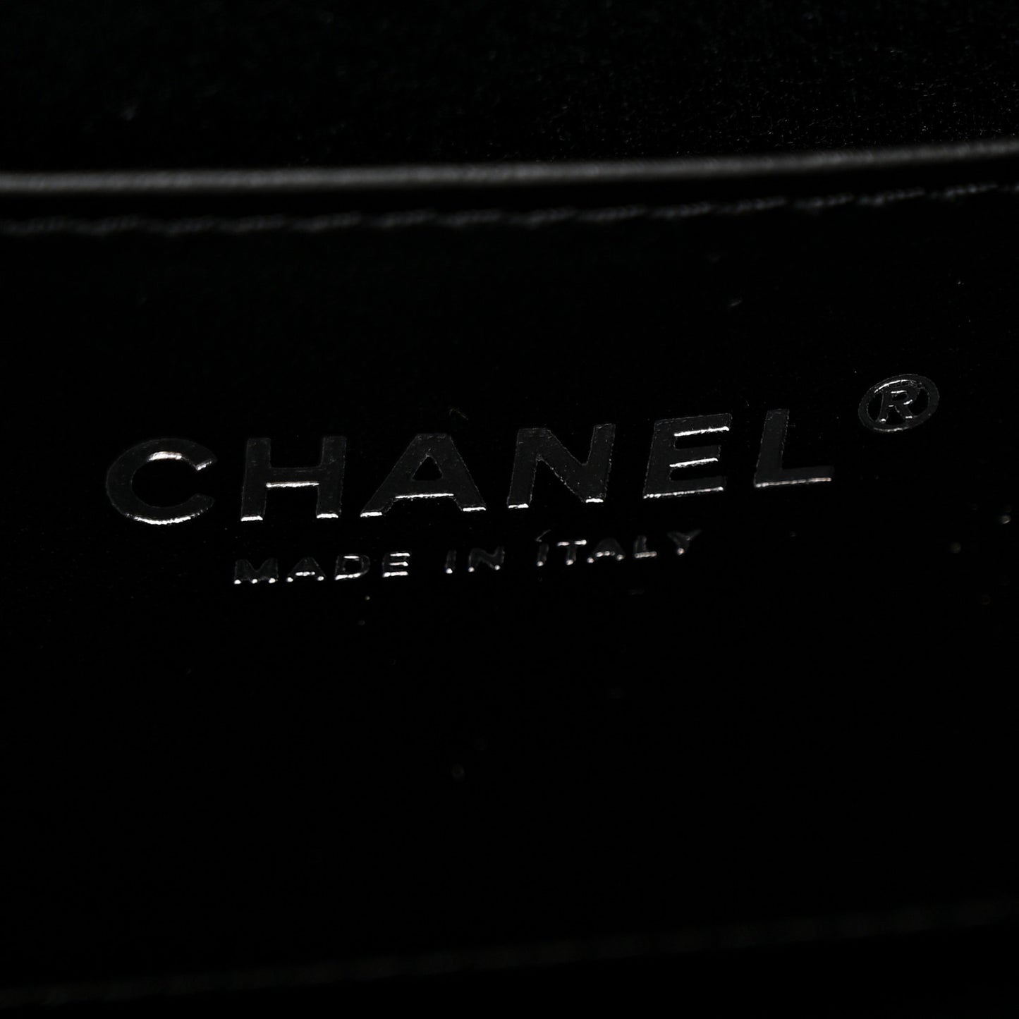 Metallic Caviar Quilted Mini Chanel 25 Handbag Silver