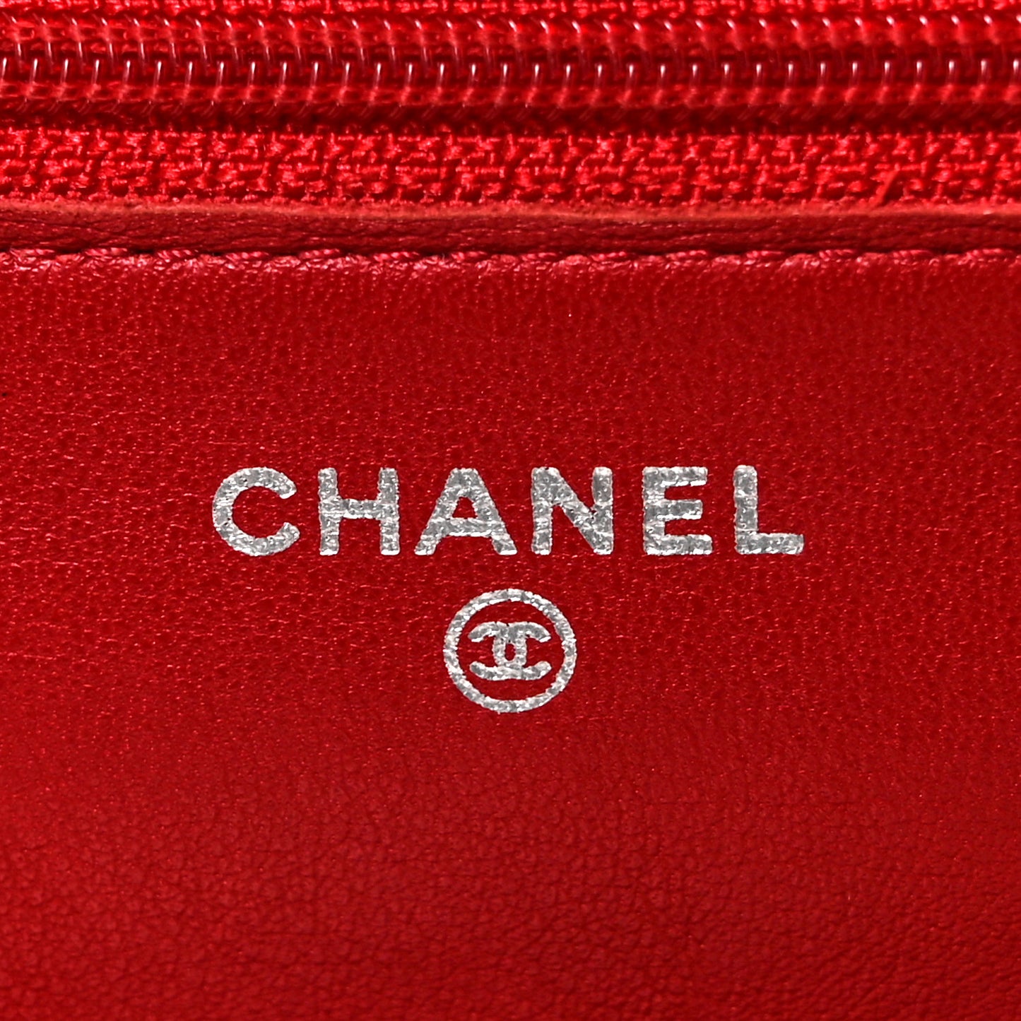 Patent Quilted Wallet On Chain WOC Red