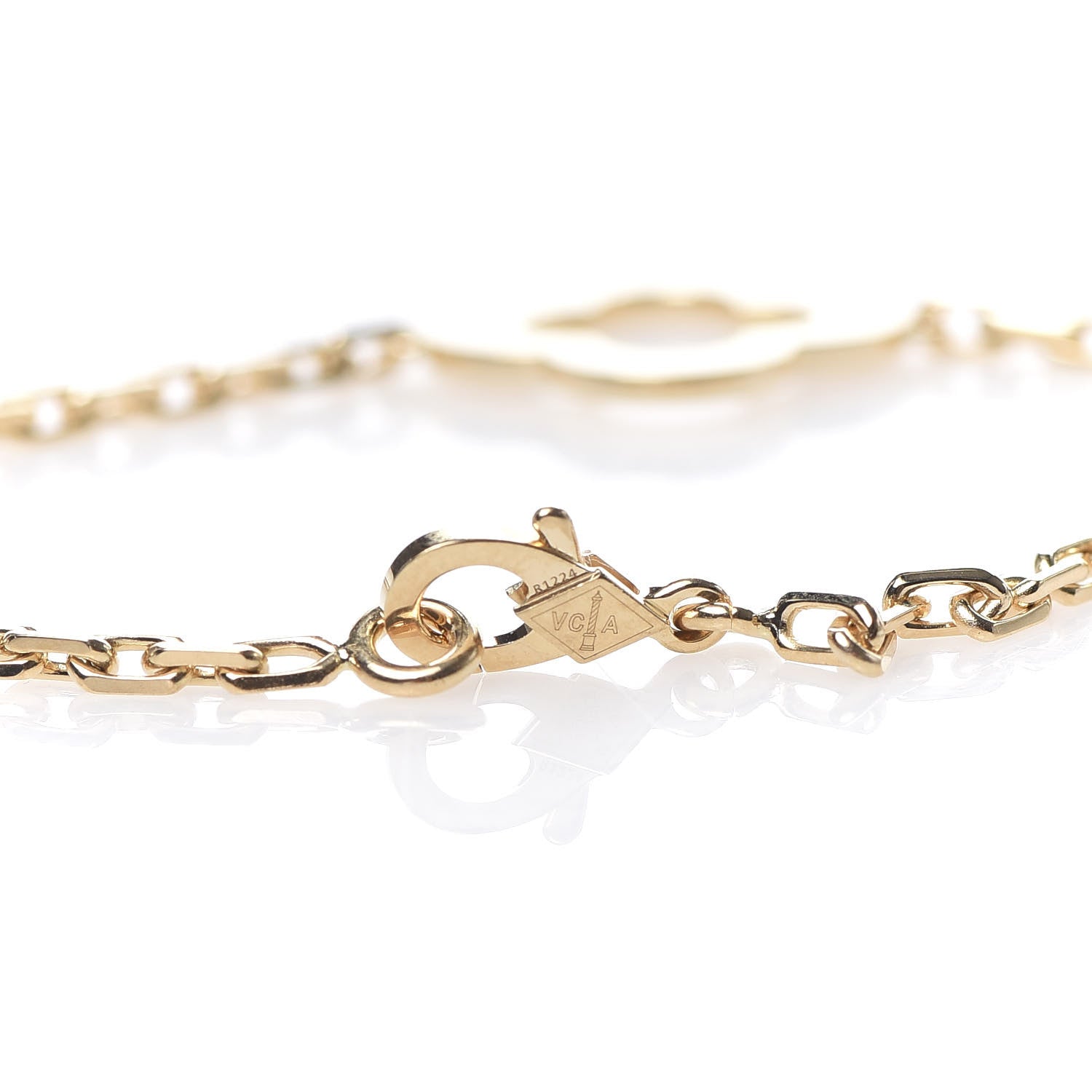 Van Cleef & Arpels 18K Yellow Gold 3 Motifs Byzantine Alhambra Bracelet 4 of 7