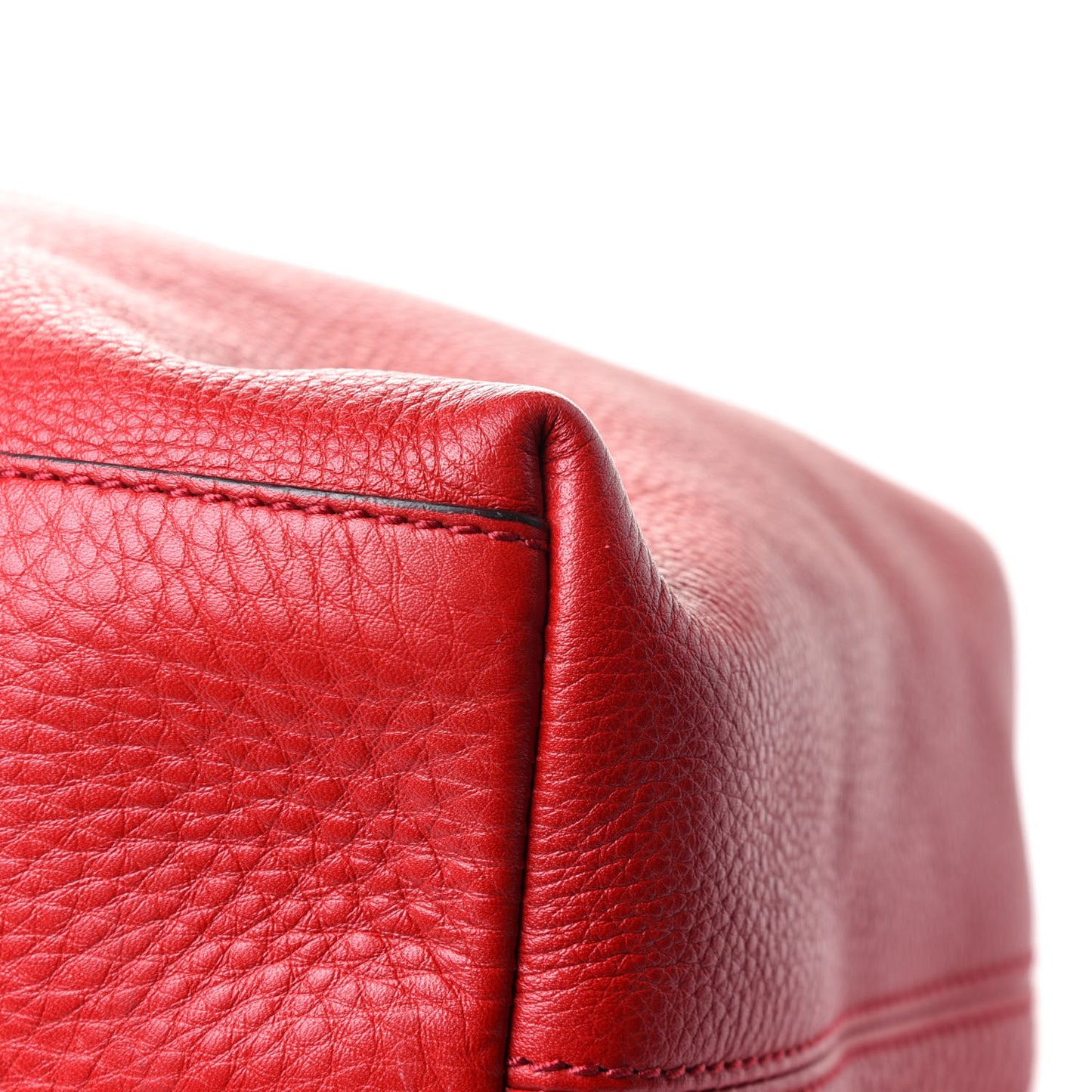 Pebbled Calfskin Medium Soho Chain Shoulder Bag Tabasco Red