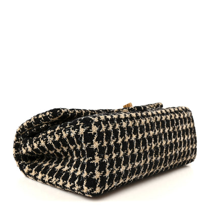 Chanel Fantasy Tweed 2.55 Reissue 225 Flap Black White 4 of 10
