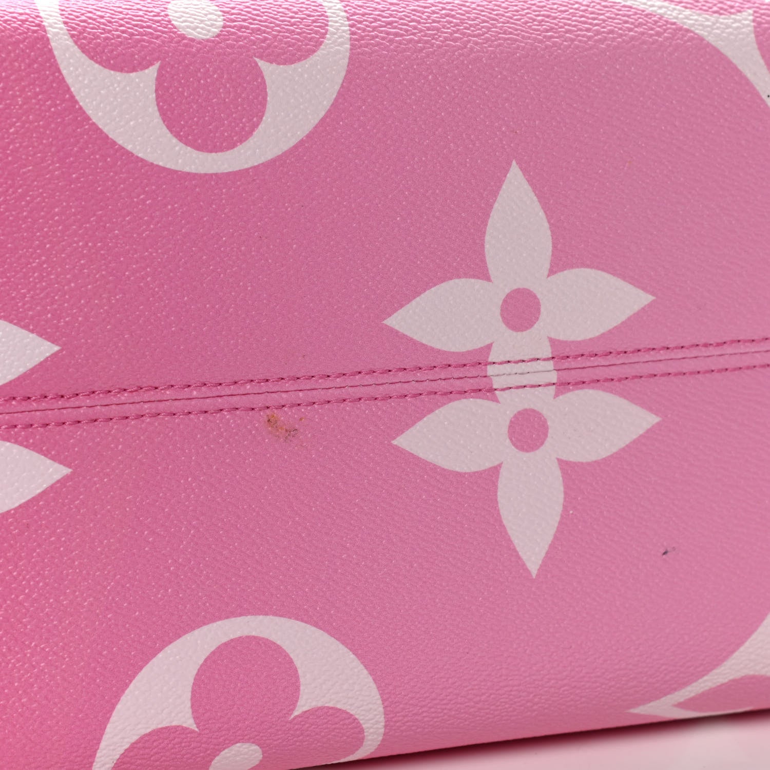 Louis Vuitton Monogram Escale Onthego GM Rouge 9 of 10