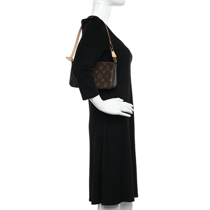 Louis Vuitton Monogram Pochette Accessories NM 2 of 9