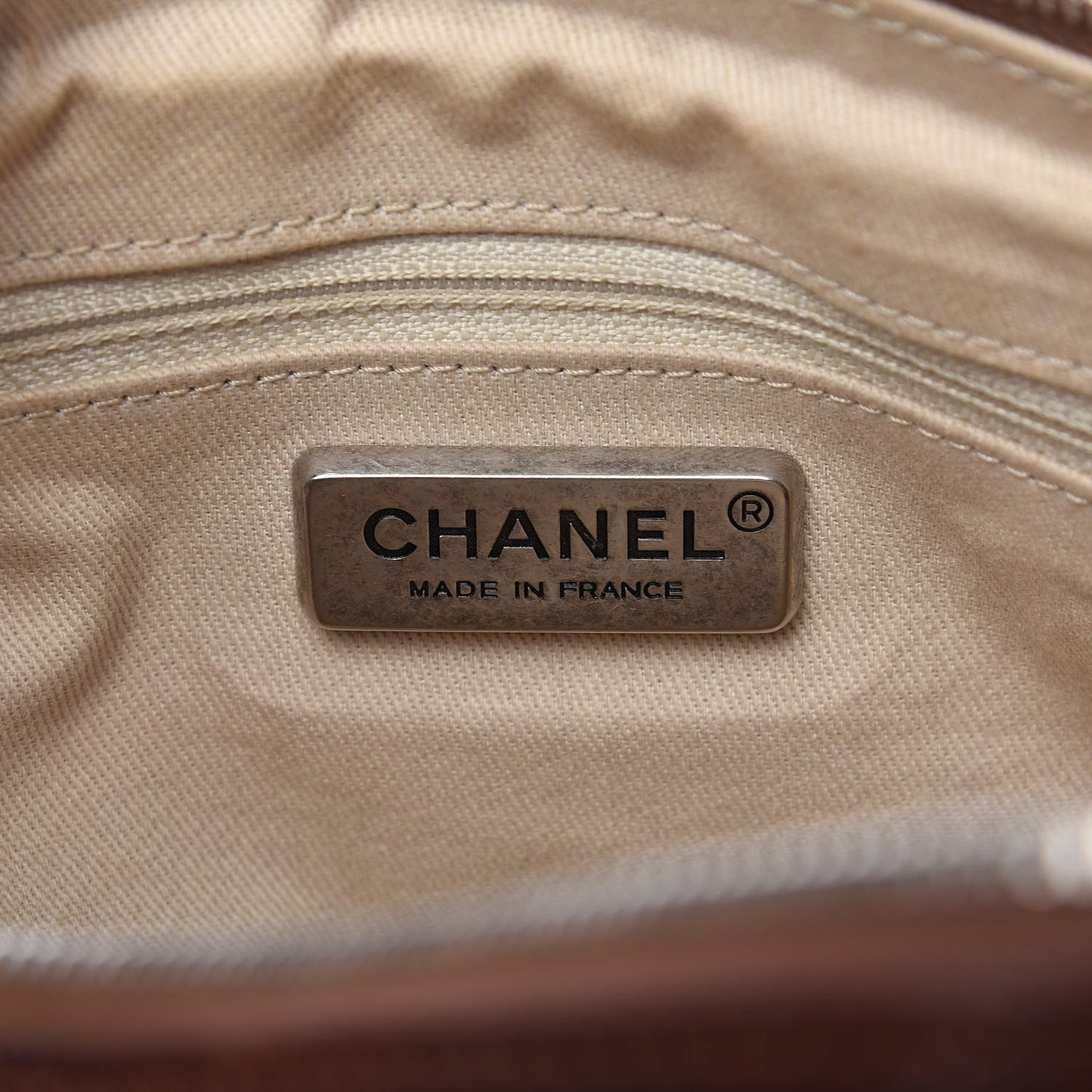 Caviar Stitched Outdoor Ligne Hobo Brown
