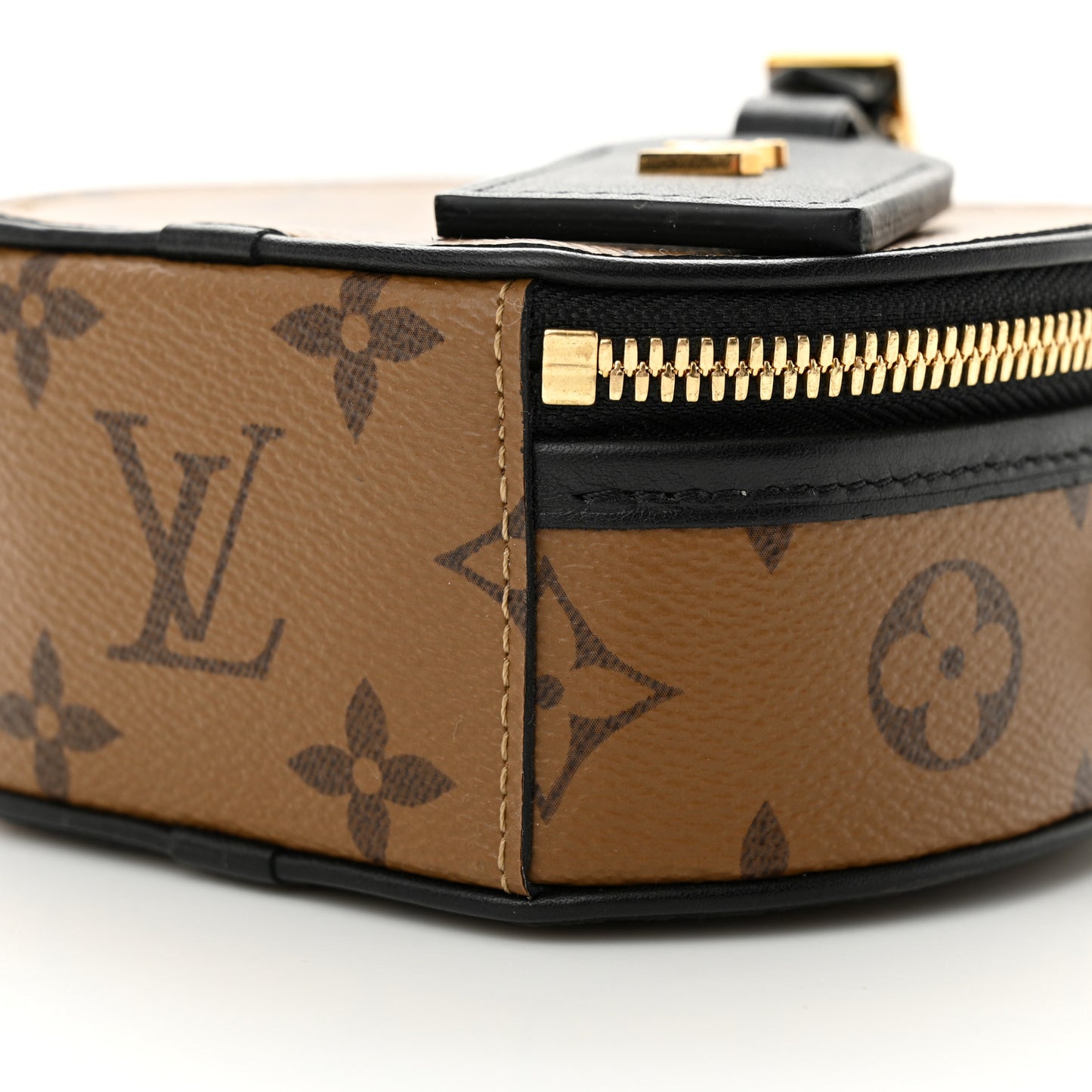 Reverse Monogram Mini Boite Chapeau