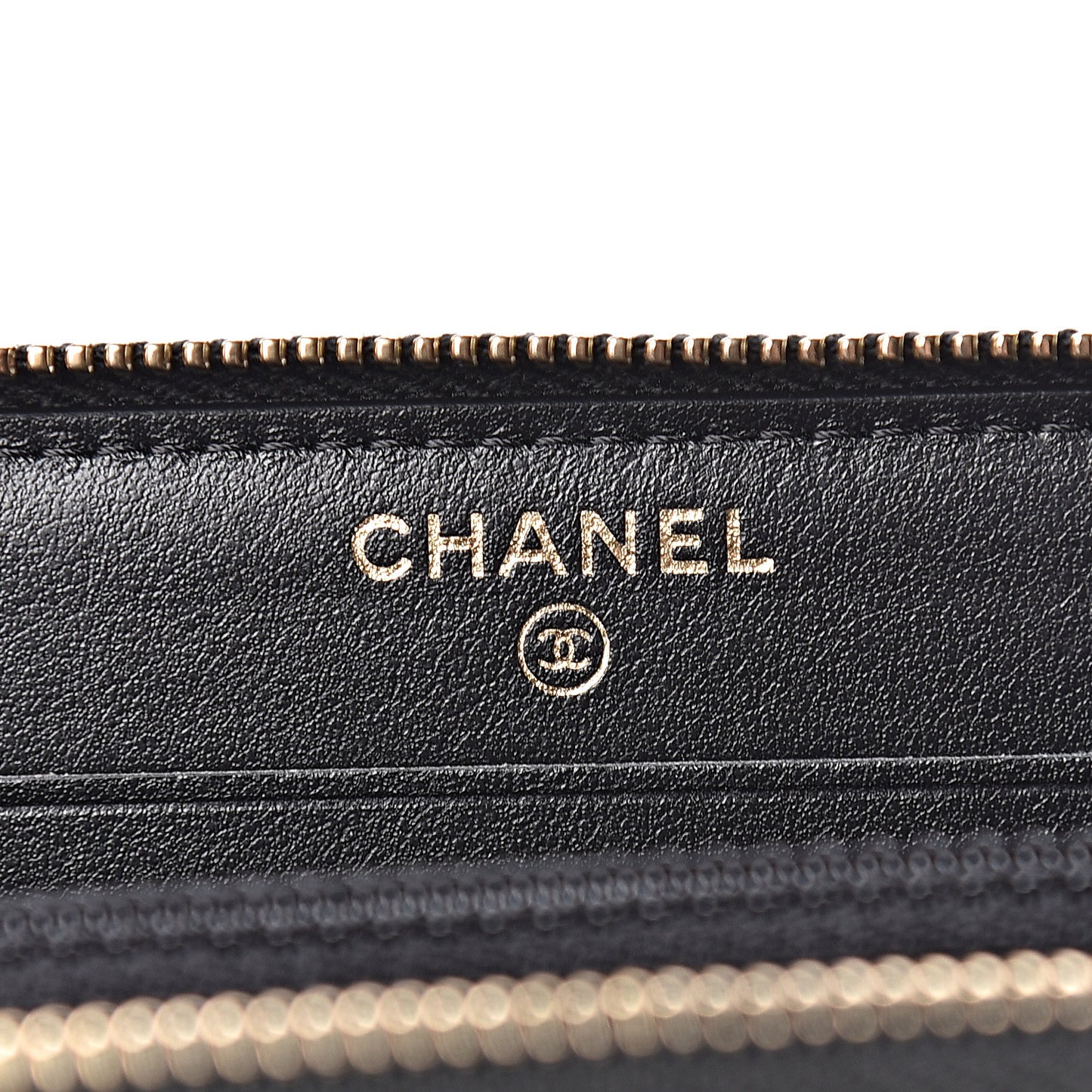 Caviar Quilted Small Filigree Zip Around Wallet Beige Black