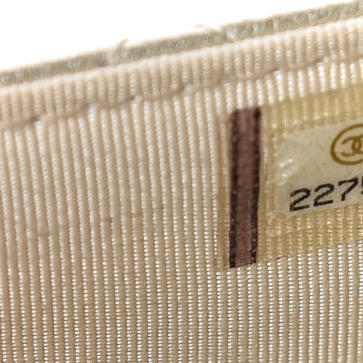 Pearly Caviar Quilted Wallet On Chain WOC Light Gold