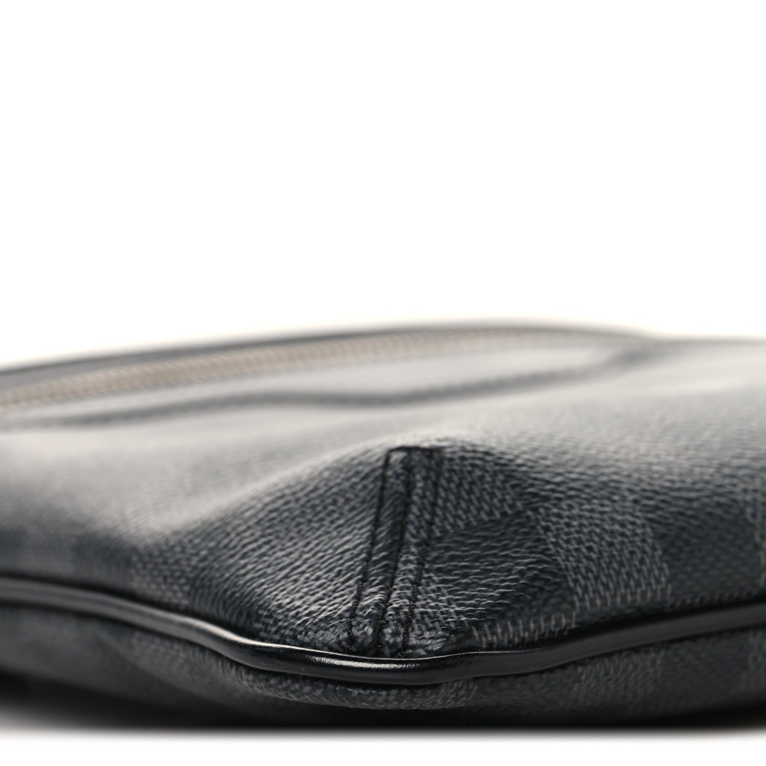 Louis Vuitton Damier Graphite Thomas 8 of 9