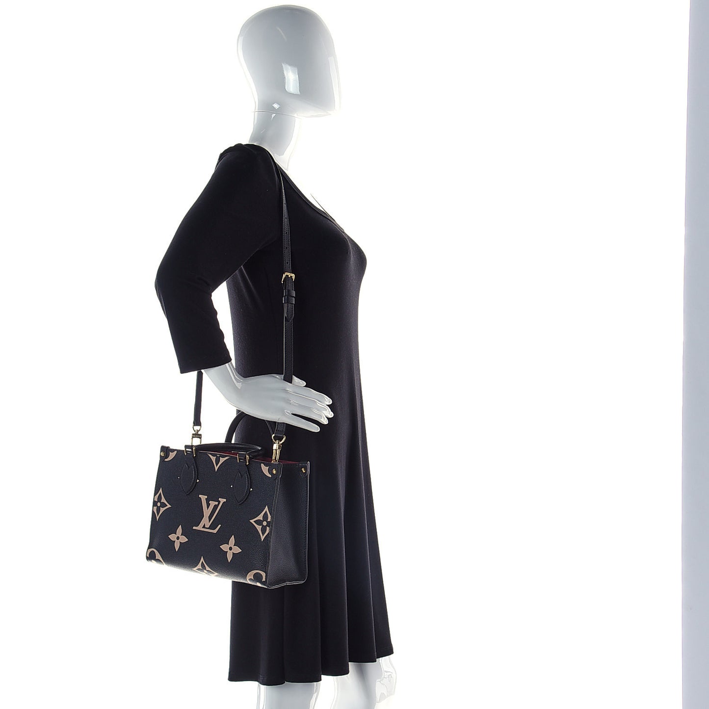 Empreinte Monogram Giant Onthego PM Black Beige