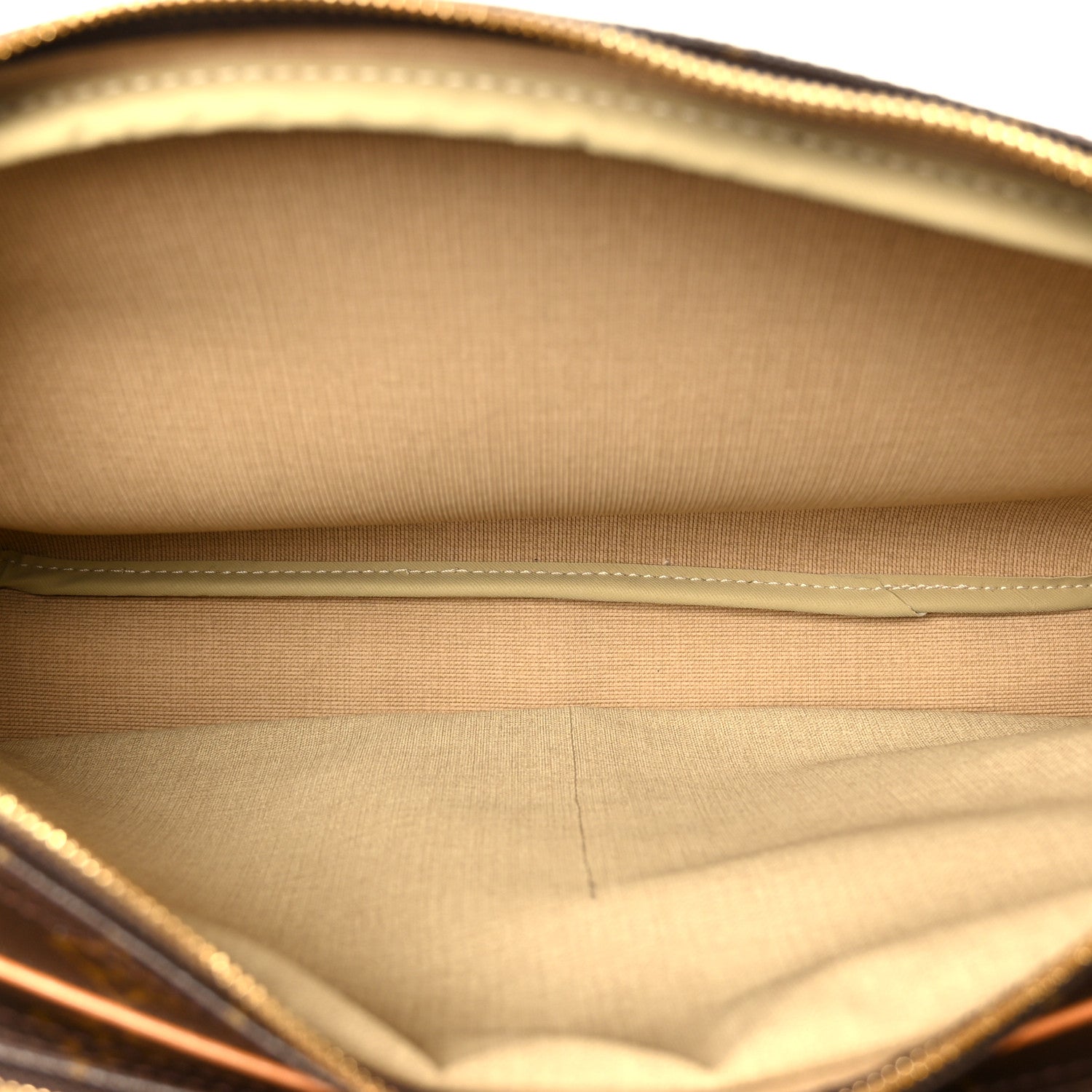 Louis Vuitton Monogram Reporter GM 6 of 11