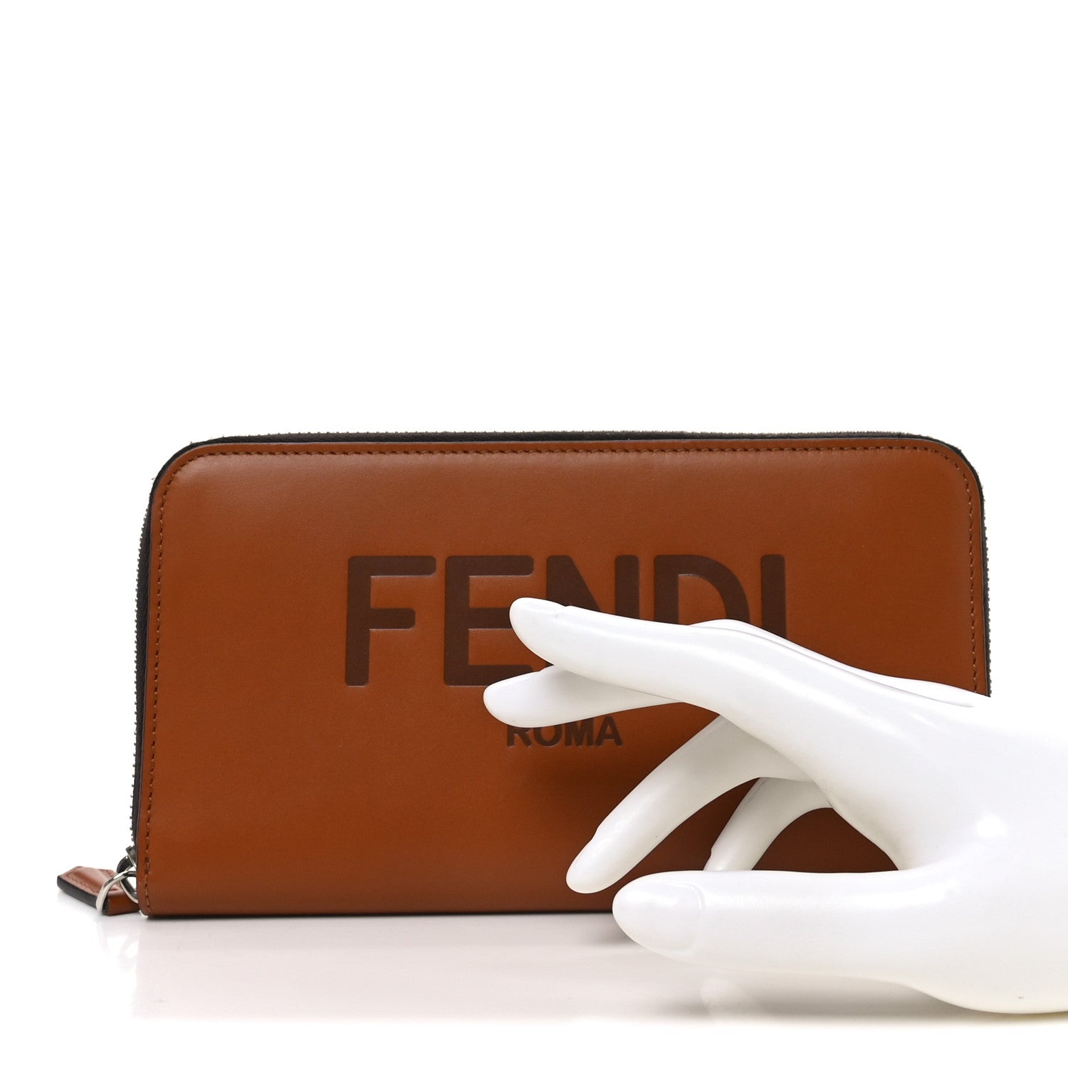 Fendi Vitello King Tamponato Logo Embossed Zip Around Wallet Cuoio 2 of 7
