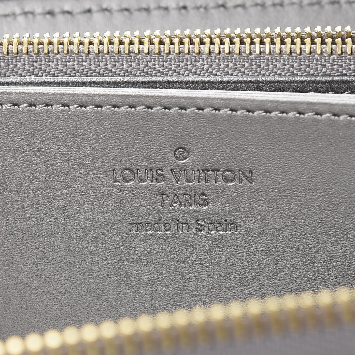 Vernis Zippy Wallet Gris Metal