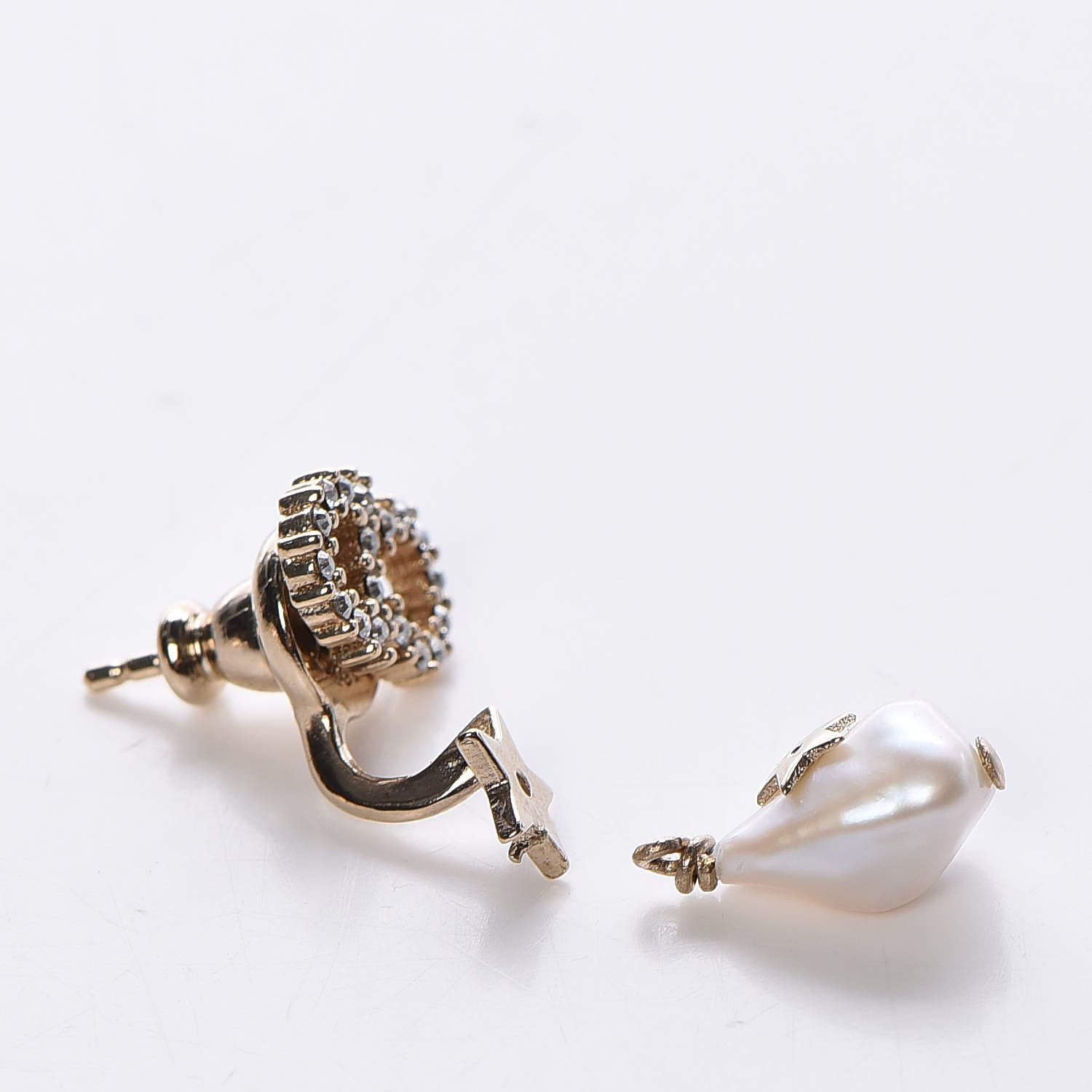 Christian Dior Crystal Pearl Shiny-D Earrings Gold 5 of 5