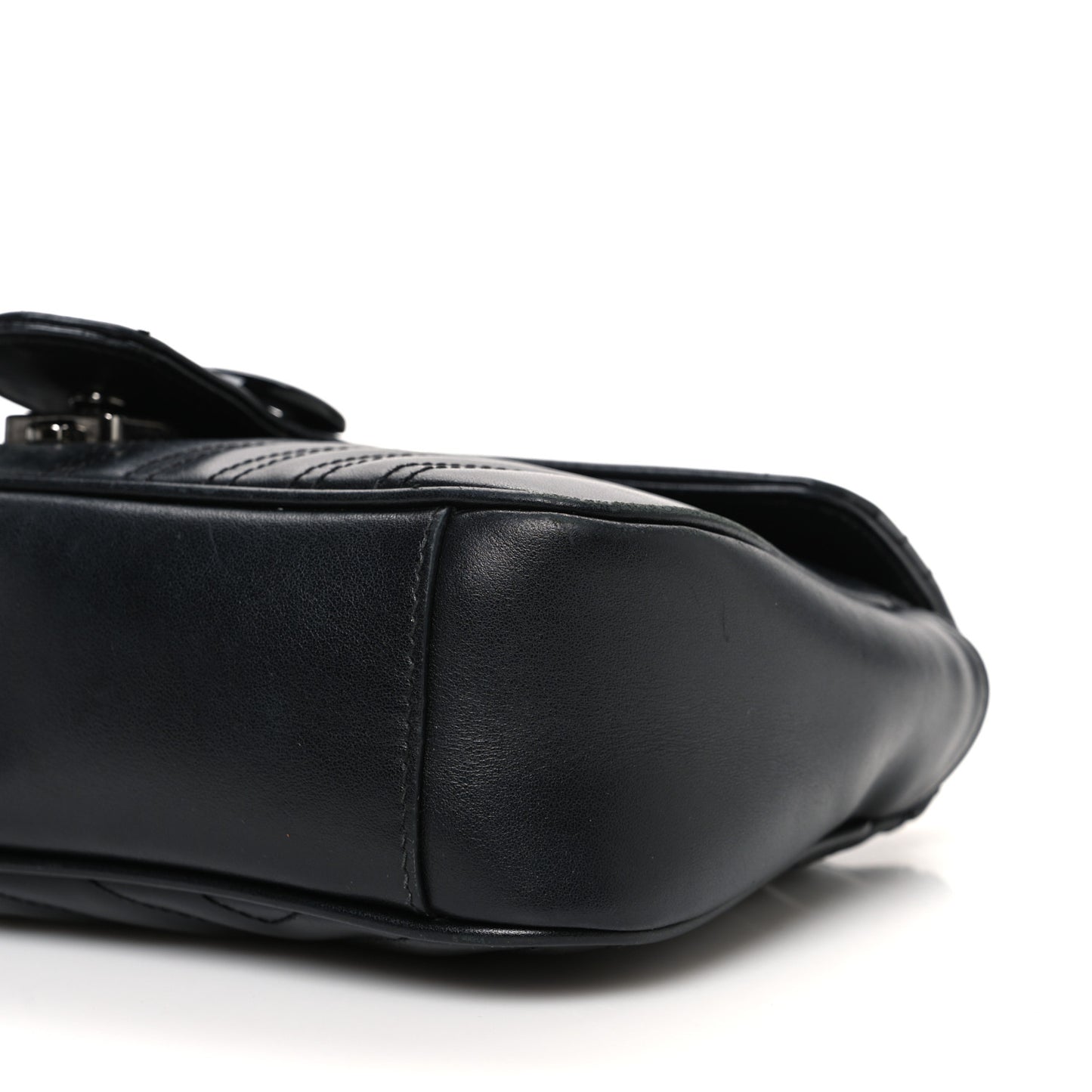 Calfskin Matelasse Monochrome Small GG Marmont Shoulder Bag Black