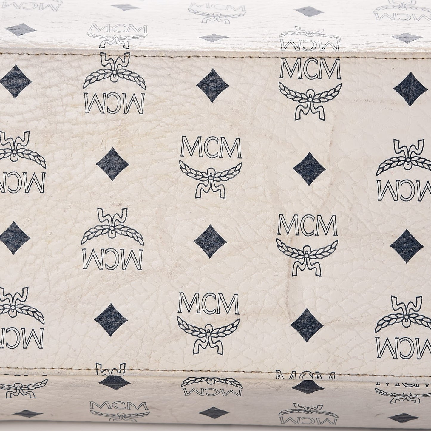 Visetos Medium Tote White