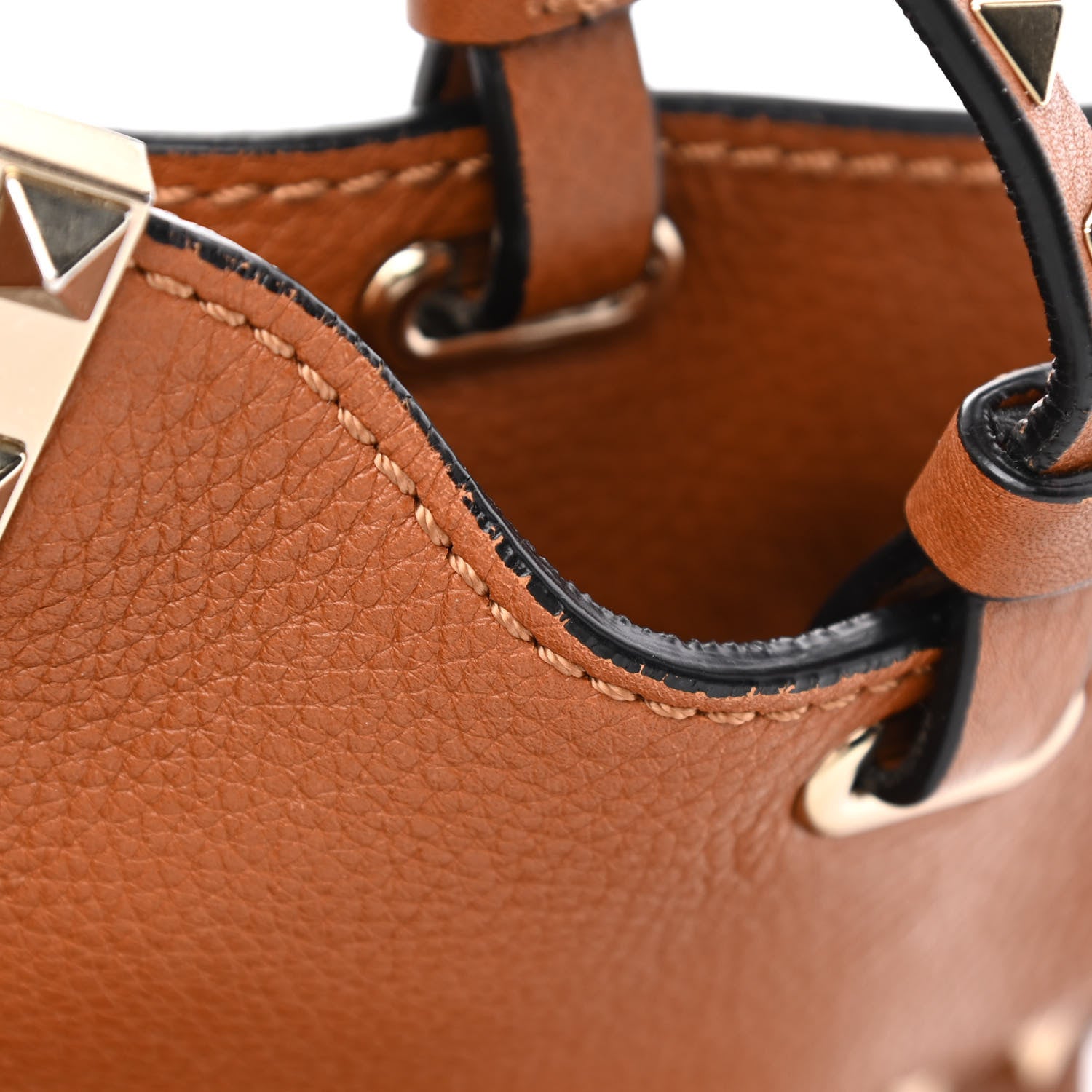 Valentino Garavani Pebbled Calfskin Medium Rockstud Tote Light Cuir 16 of 18