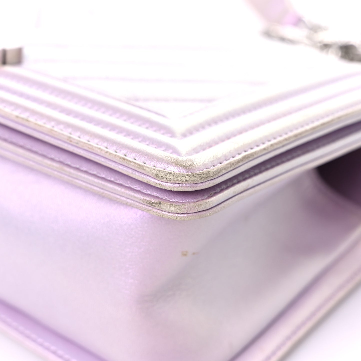 Metallic Lambskin Chevron Quilted Medium Boy Flap Purple