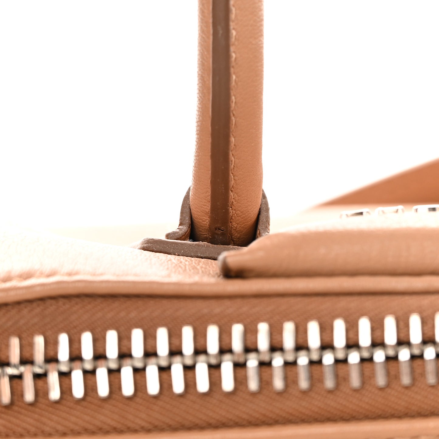 Sugar Goatskin Mini Antigona Medium Beige