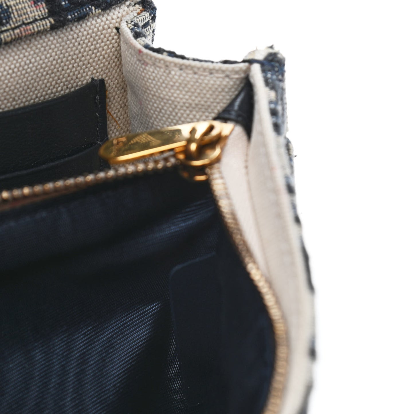 Oblique Saddle Chain Pouch Blue