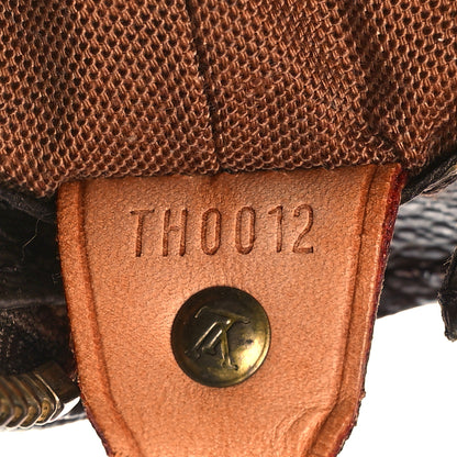 Louis Vuitton Monogram Cabas Mezzo 7 of 15