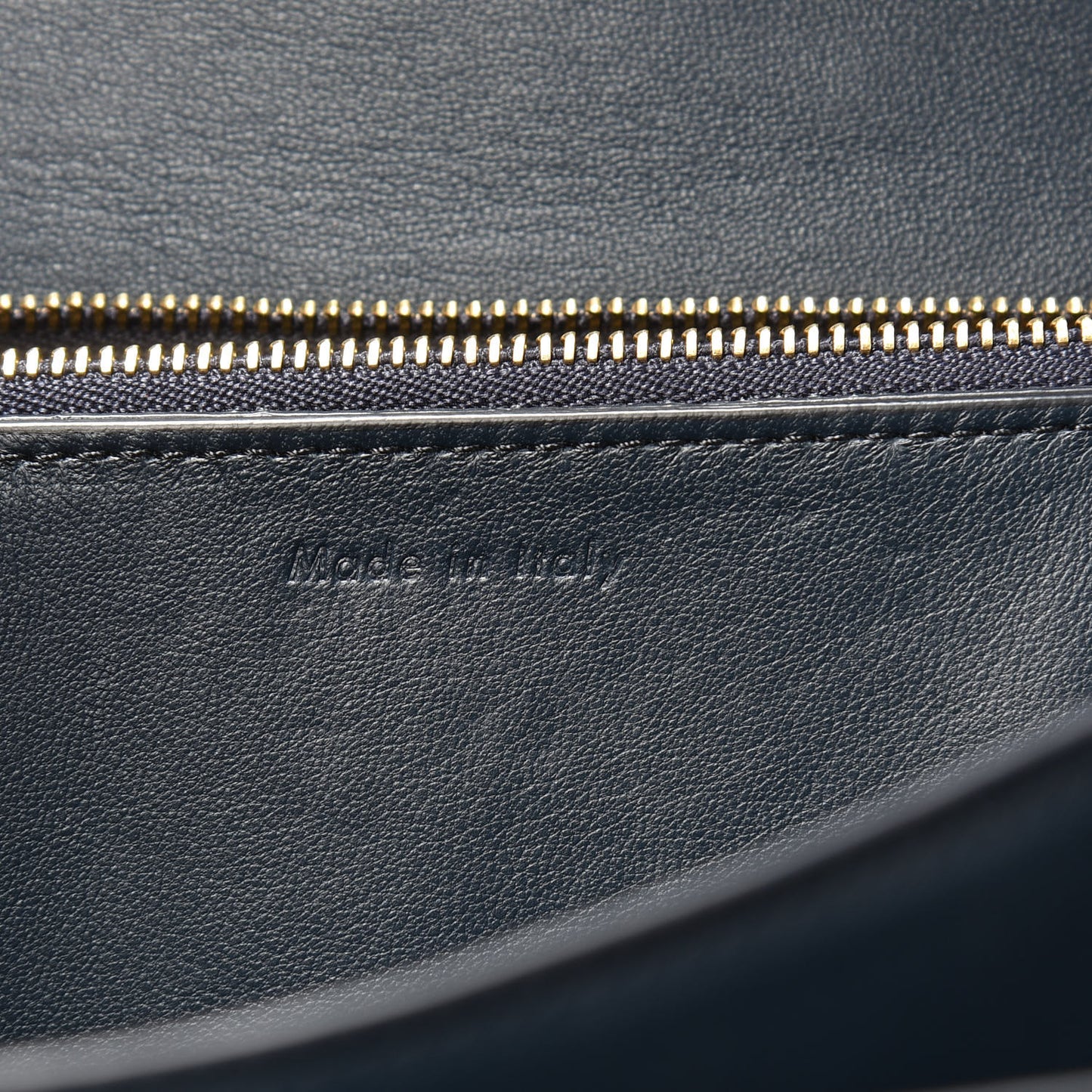 Box Calfskin Medium Classic Box Flap Bag Navy