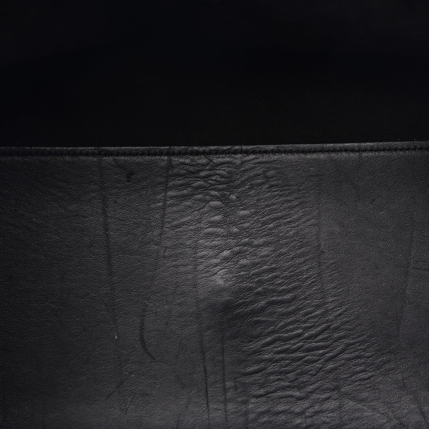 Calfskin Medium Classic Y Cabas Black