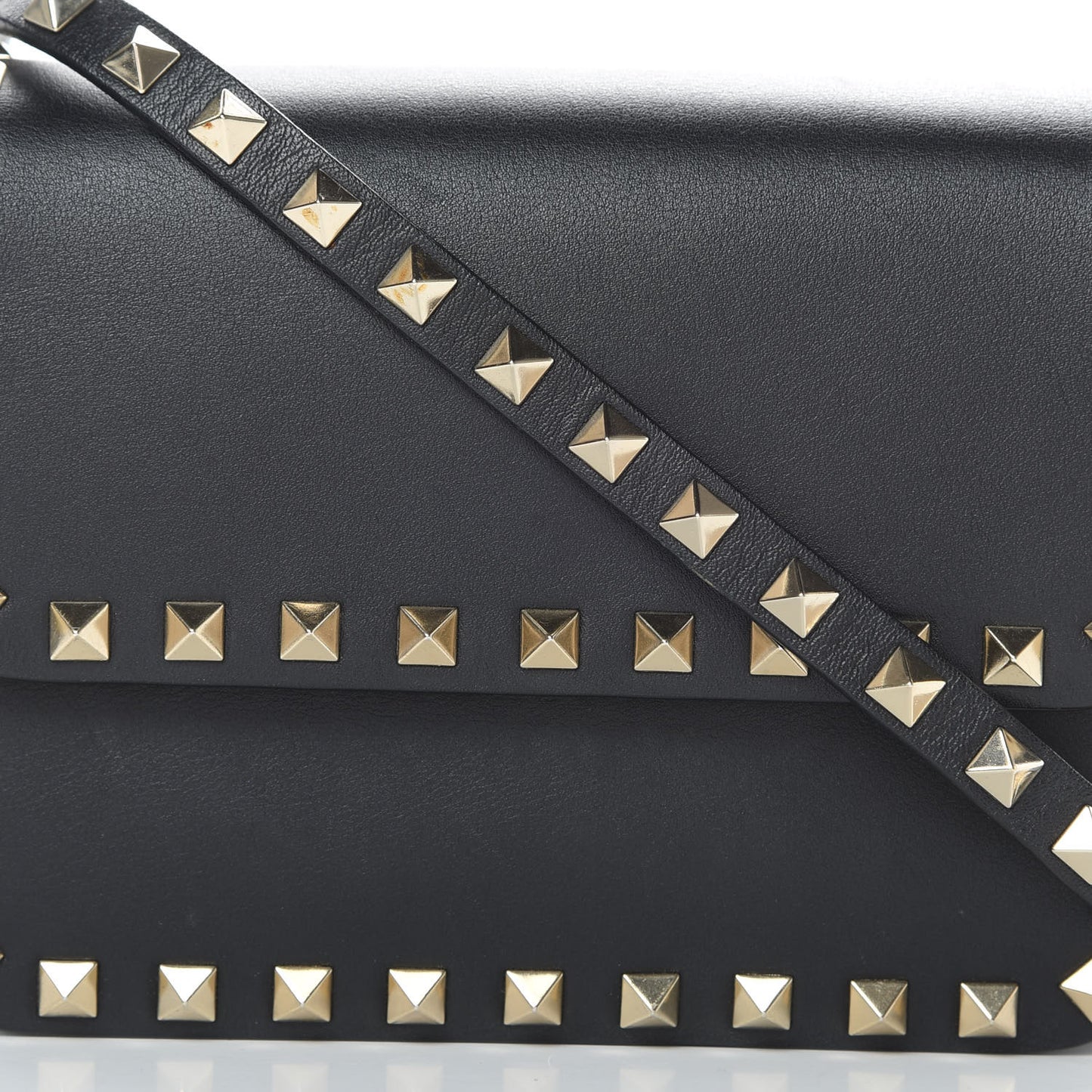 Vitello Rockstud Flap Crossbody Bag Black