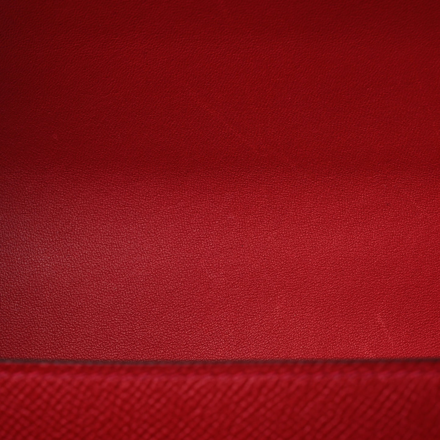 Epsom Constance 24 Rouge Casaque