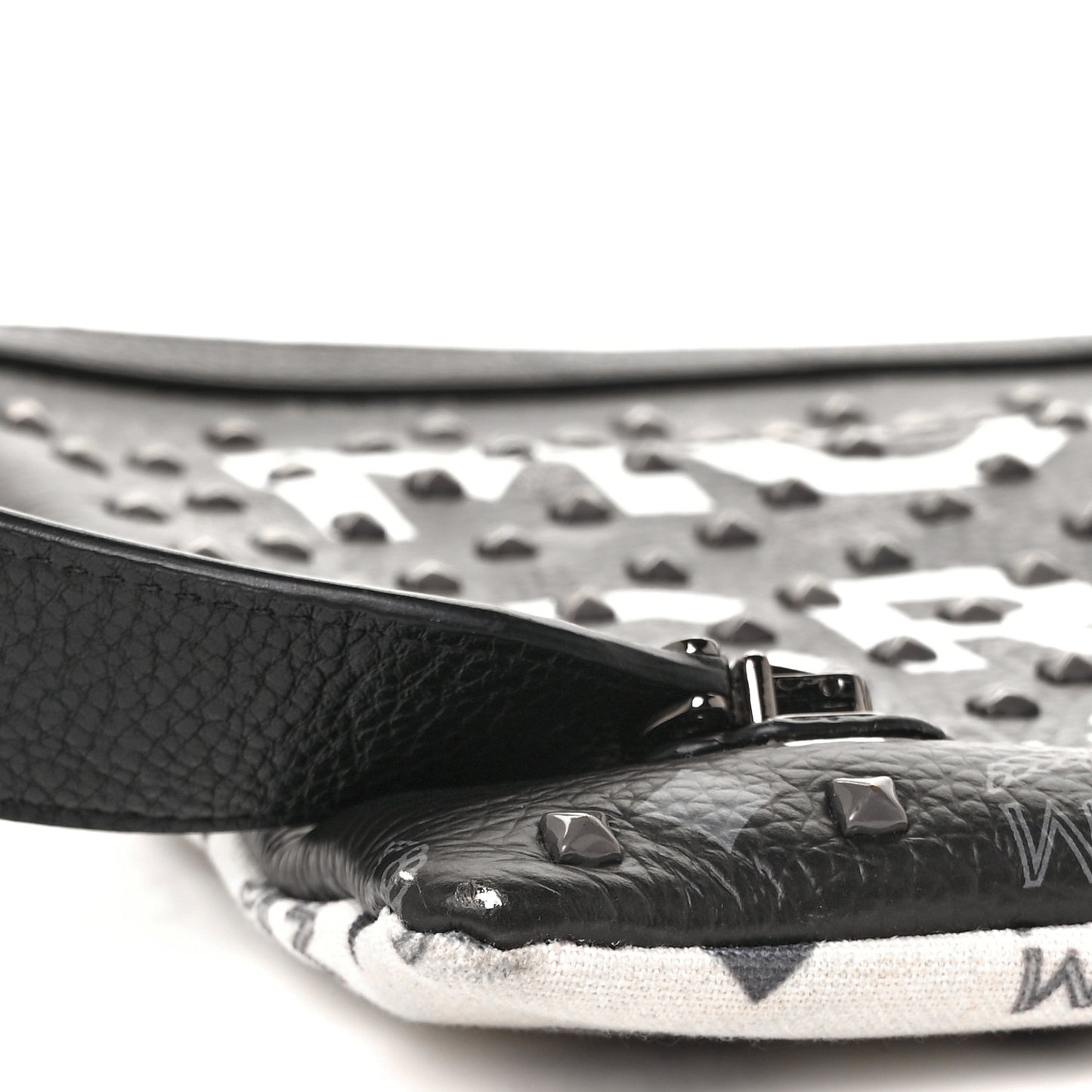 X Ekocycle Visetos Wristlet Pouch White Black