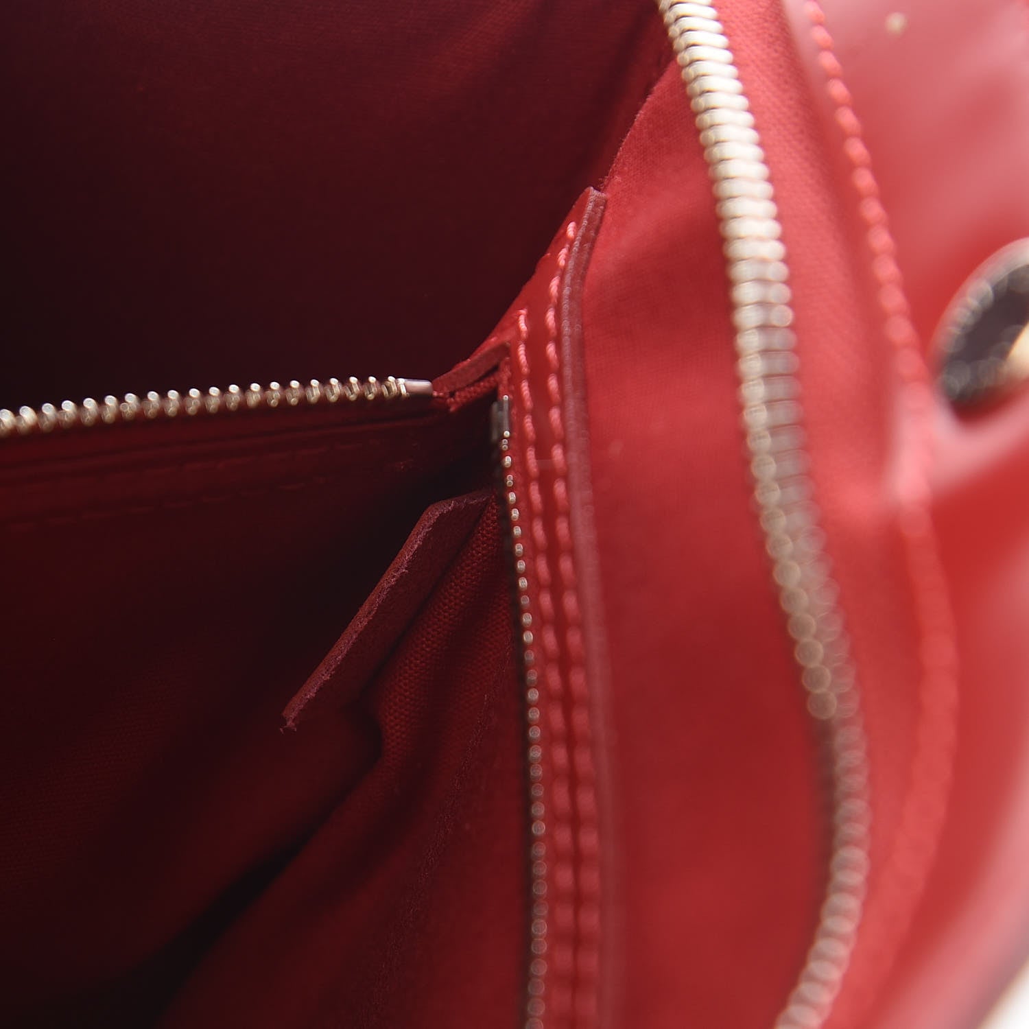 Louis Vuitton Epi Brea MM Carmine 8 of 10